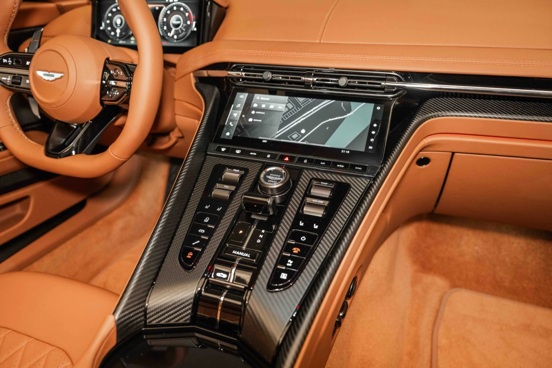 mph024_3401702851_Used_2025_Aston_Martin_DB_12_Volante_1727881023_27412ea81c