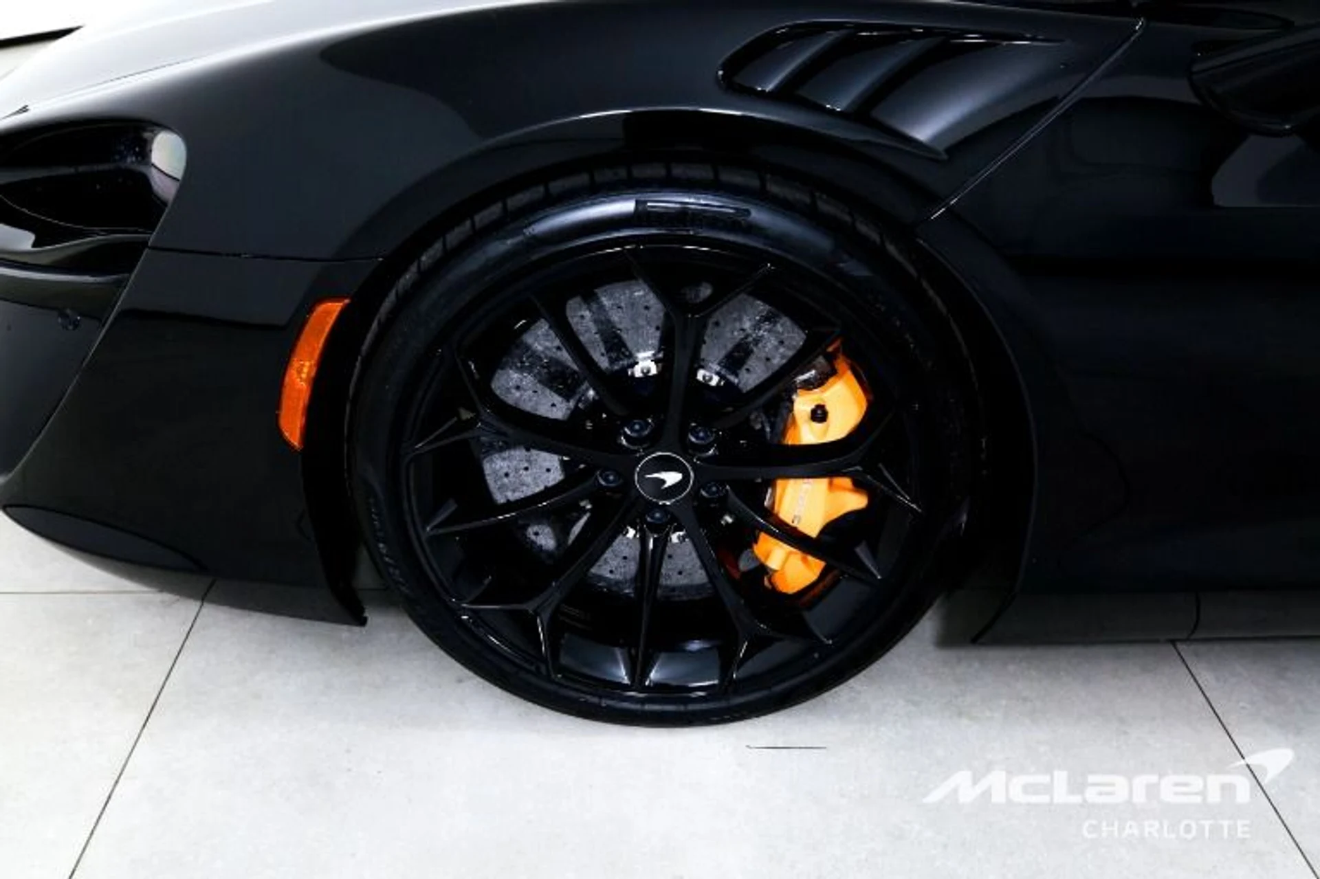 mph024_3402868293_Used_2023_Mc_Laren_Artura_779ce9fcf8