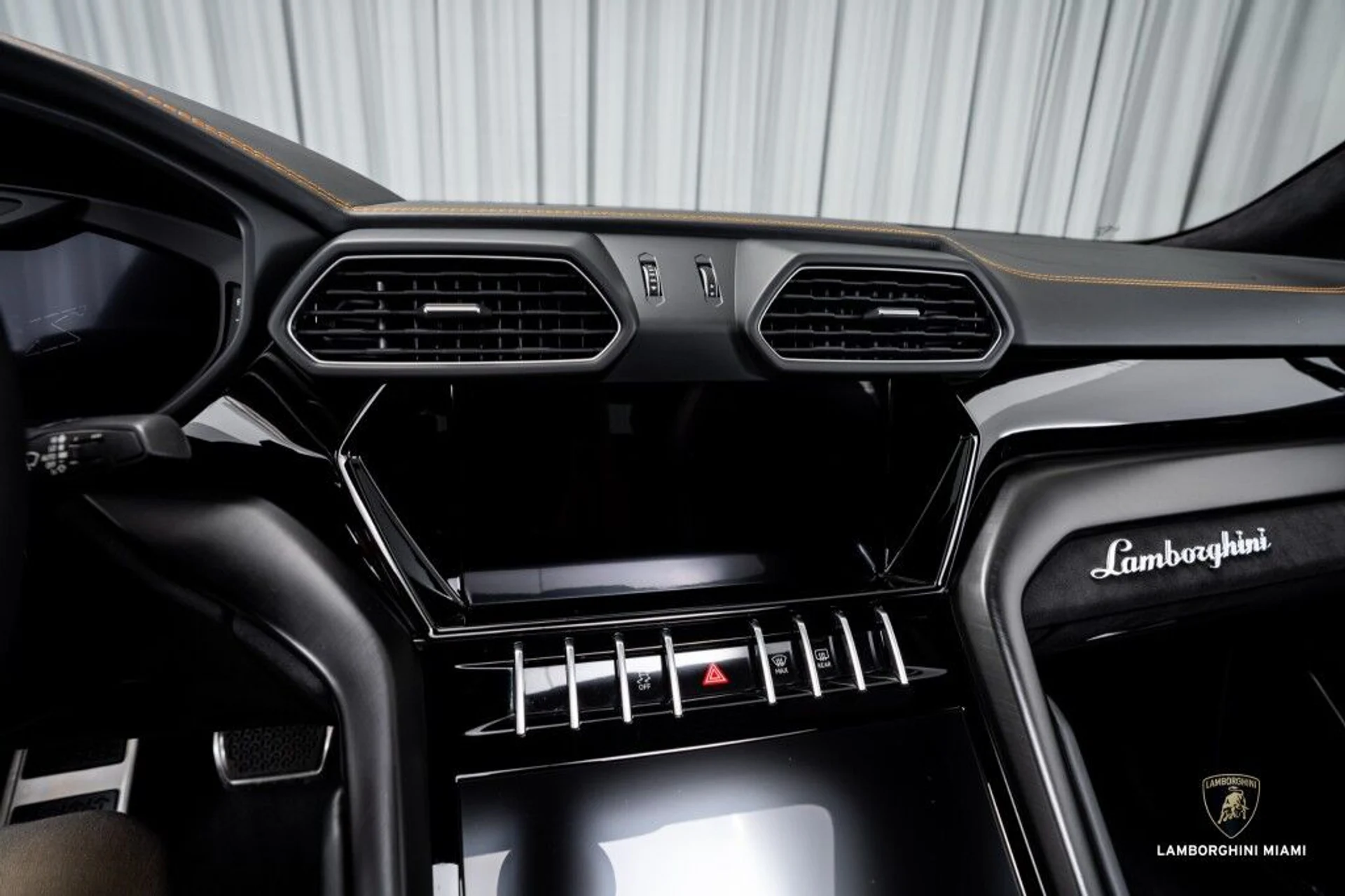 mph024_3404432470_e4f7e9c6de03a9598bedac2ebc525b0e_2384fea0b3