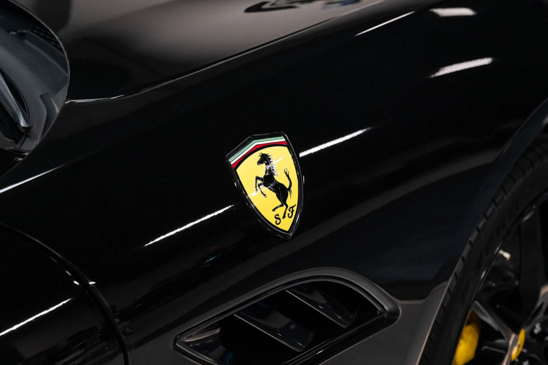 mph024_3405548476_Used_2013_Ferrari_458_Spider_Base_1787598451_0a2daca21a