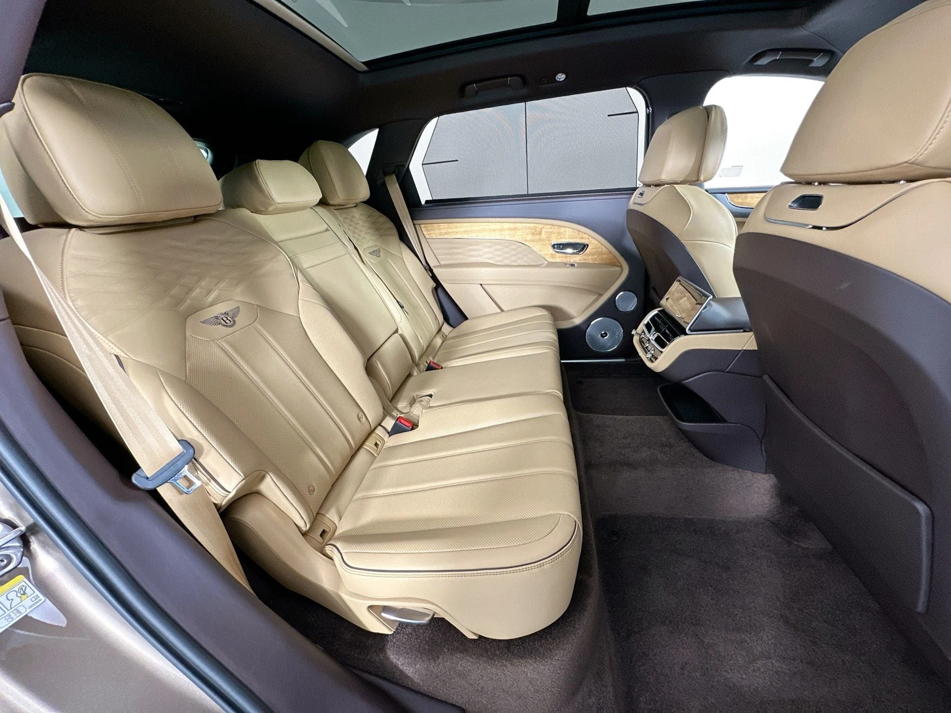 mph024_3405758111_25_74cffae41f