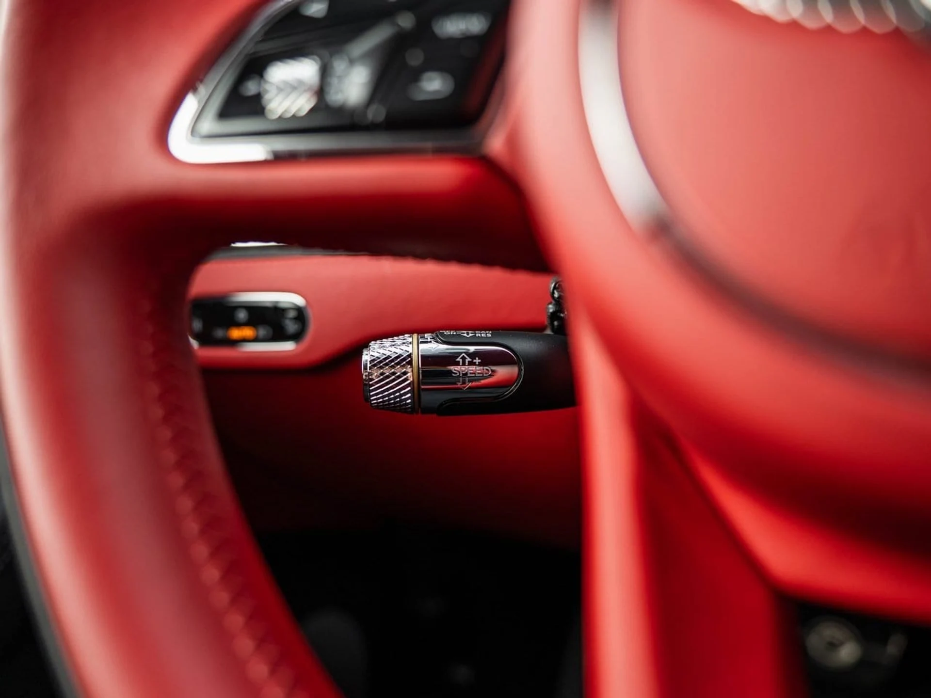 mph024_3406290261_98f8ffa84908f3f619ccee2fc788256ax_d12b8b4aed