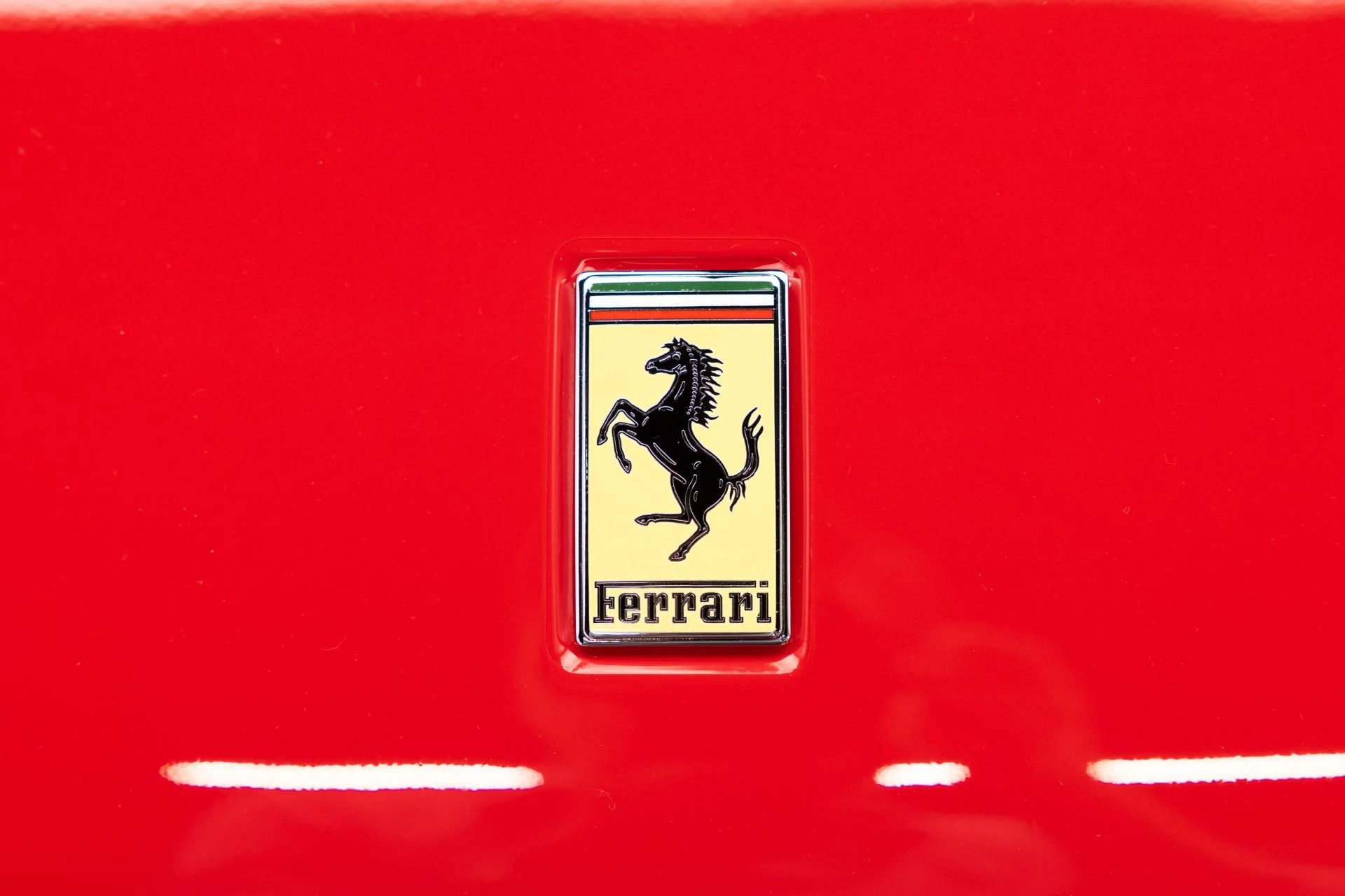 mph024_3408896793_Used_2019_Ferrari_488_Spider_1787231247_81fa7df8b3