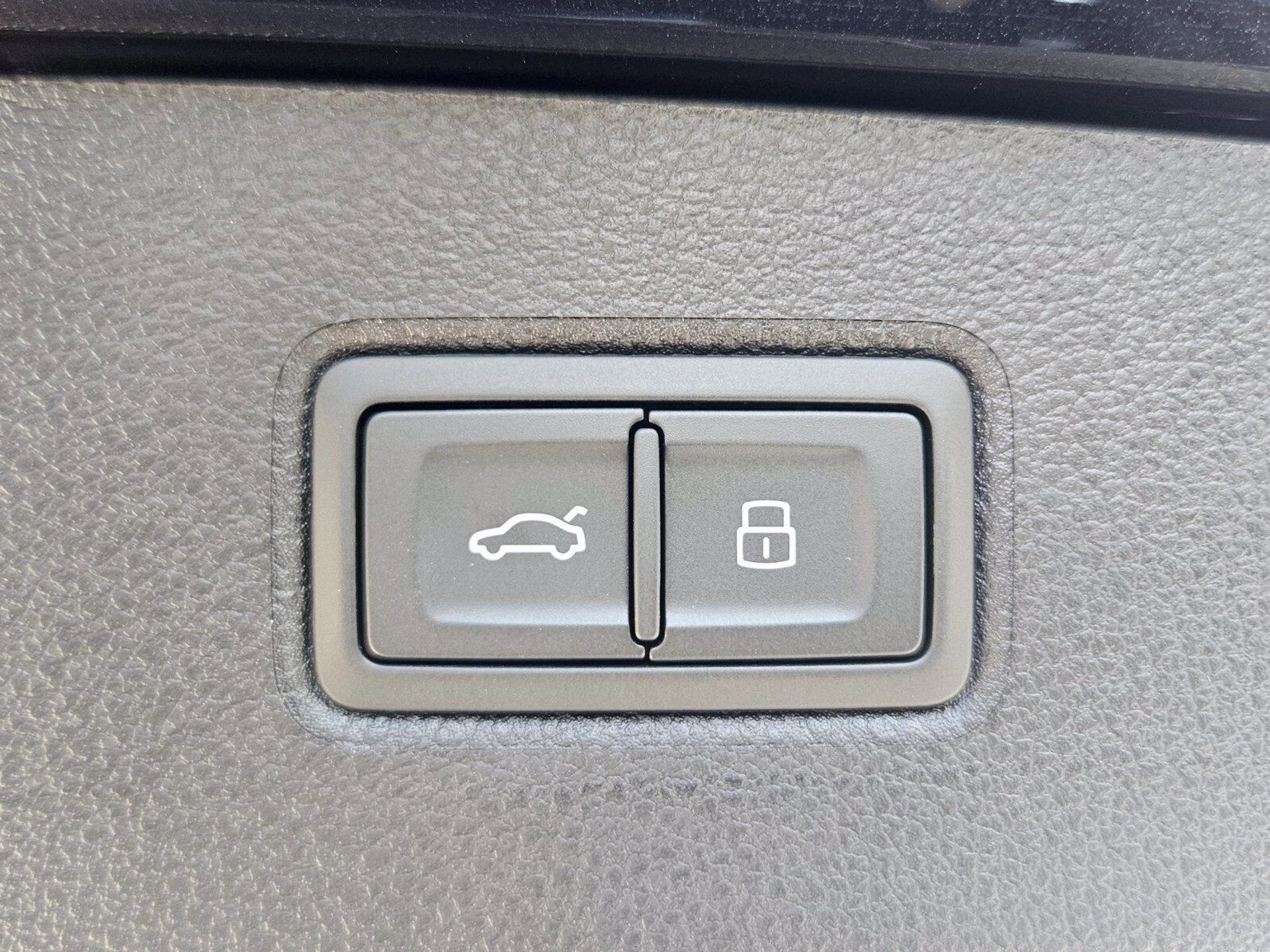 mph024_3415220198_191342b377420c2074b0f45b83d9bd1bx_7d8563a453