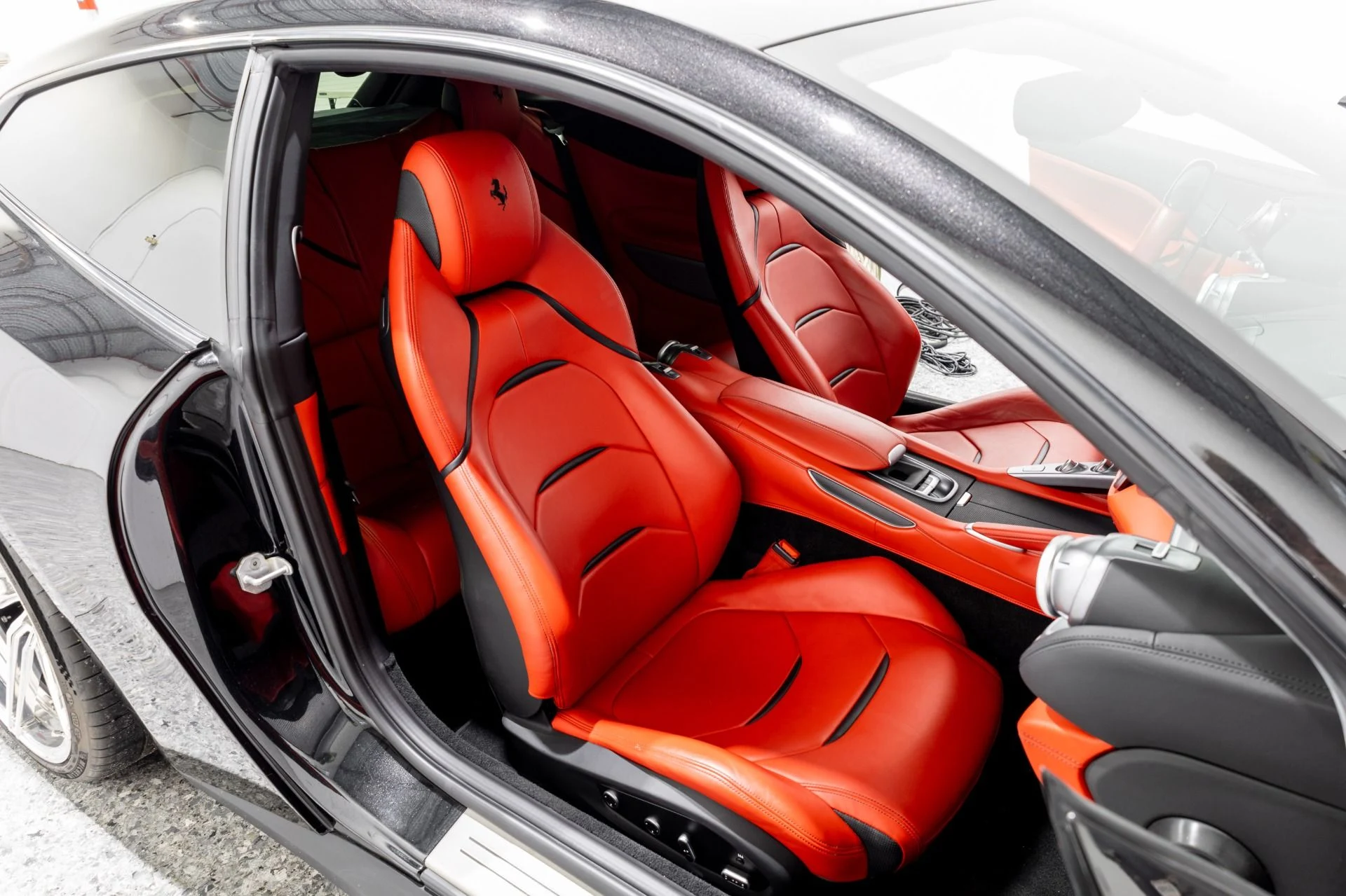 mph024_3415367806_Used_2018_Ferrari_GTC_4_Lusso_T_with_Novitec_Springs_DME_Tune_Velos_Wheels_IPE_Exhaust_Passenger_Disp_1654867168_7d07f6c9ab