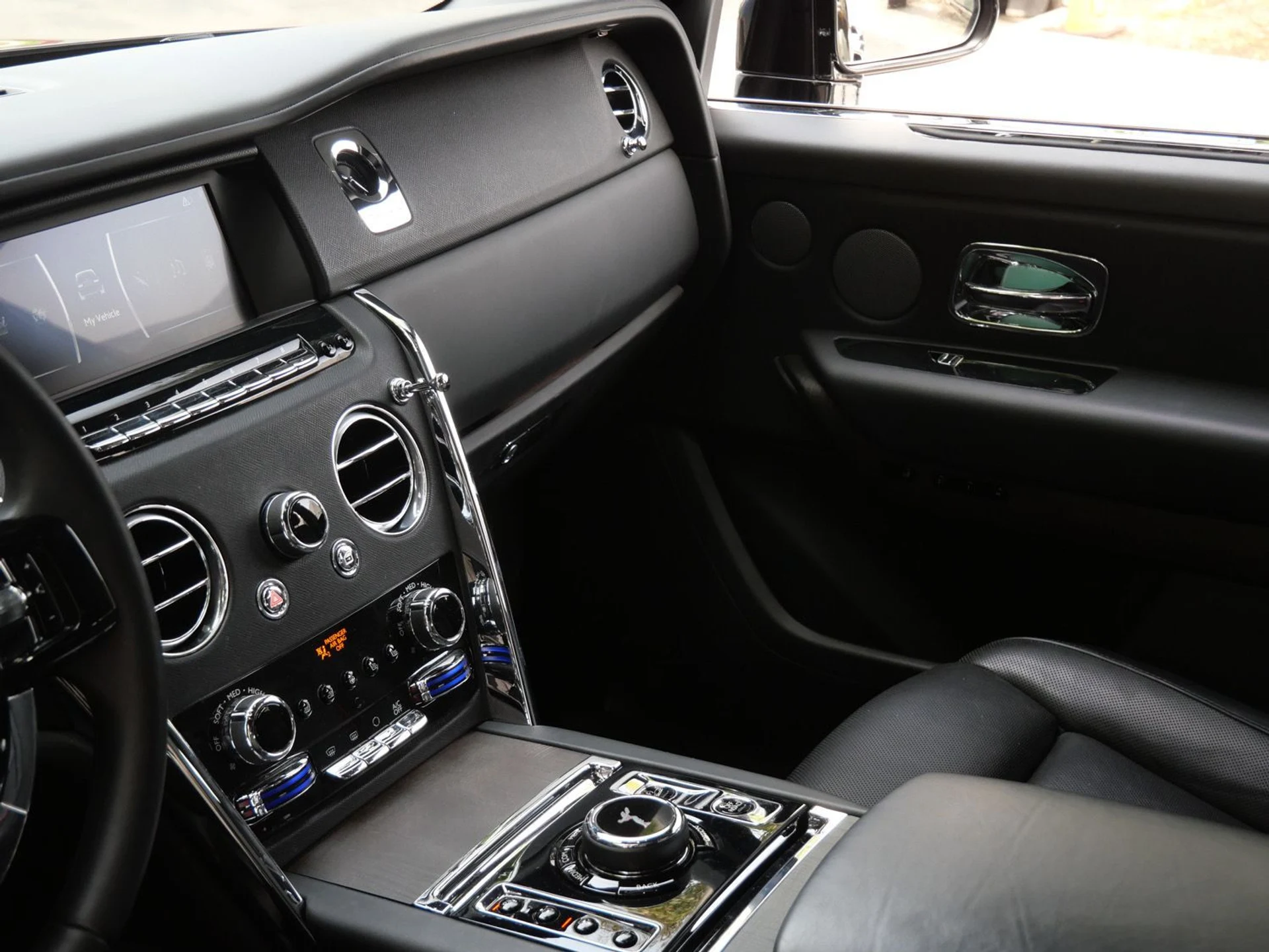 mph024_3424607061_b7deeeb00626ba48fe2c4a0afc9af10bx_a5f23e5526