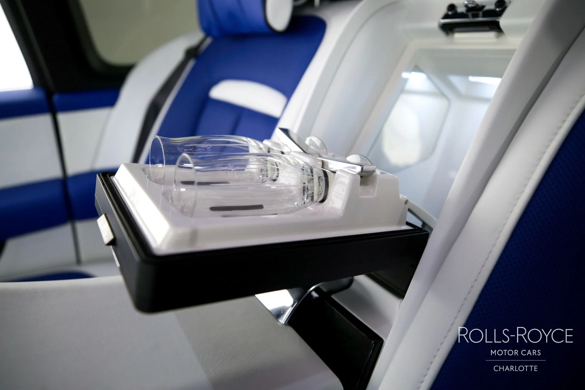 mph024_3426461796_Used_2023_Rolls_Royce_Black_Badge_Cullinan_1769450134_bbfd511554