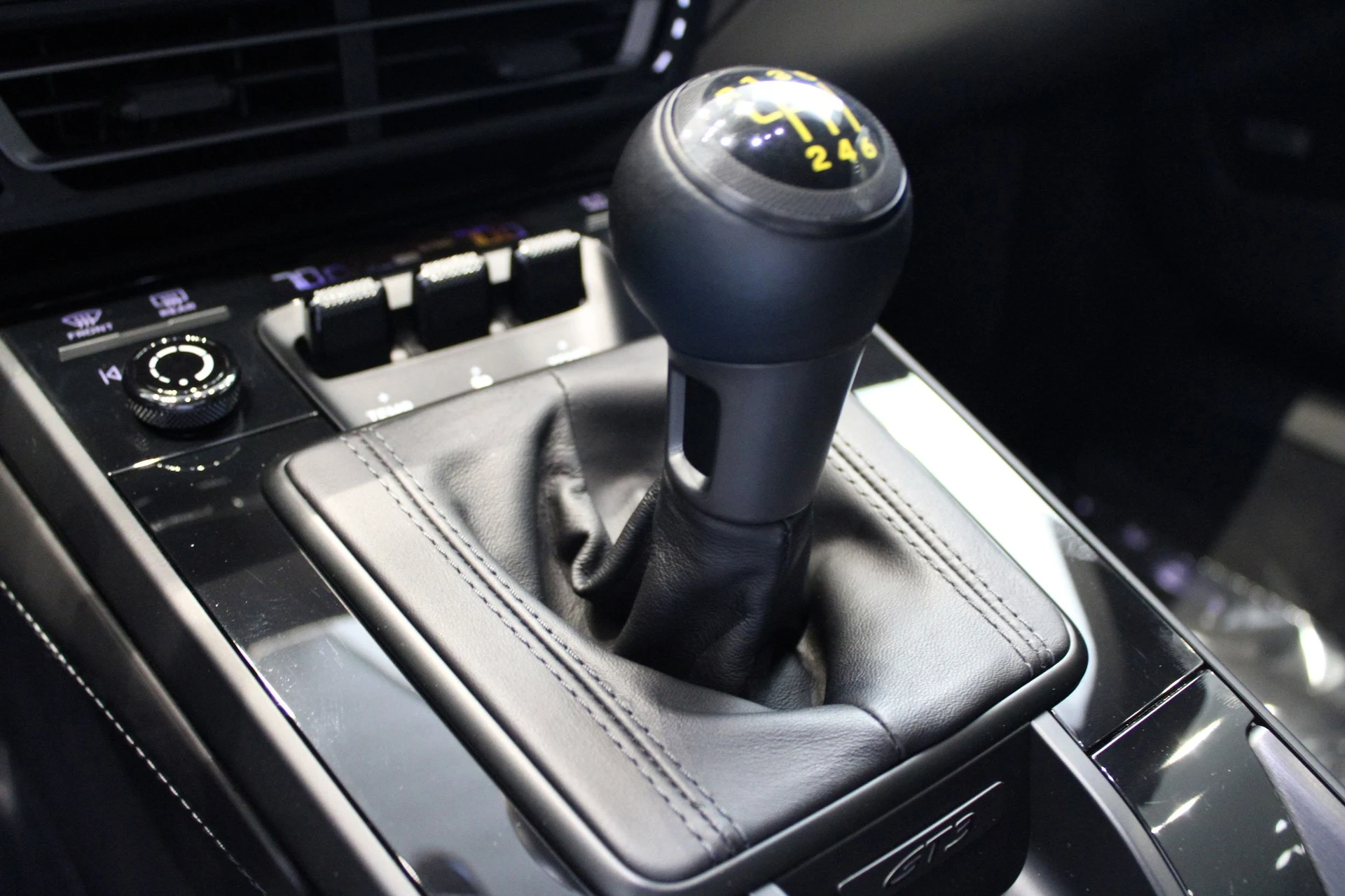 mph024_3426754880_ebc140a0871c89a05689222cc4ce31bex_6a65b4cee8