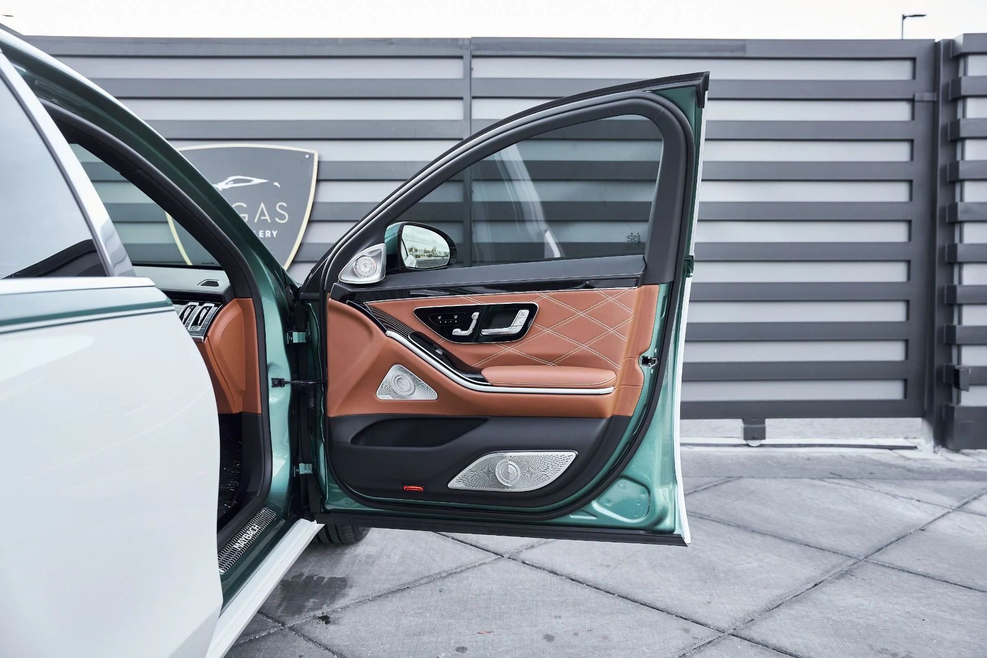 mph024_342722270_Used_2026_Mercedes_Benz_S_Class_Maybach_S_680_1769716653_aa91a3dc54