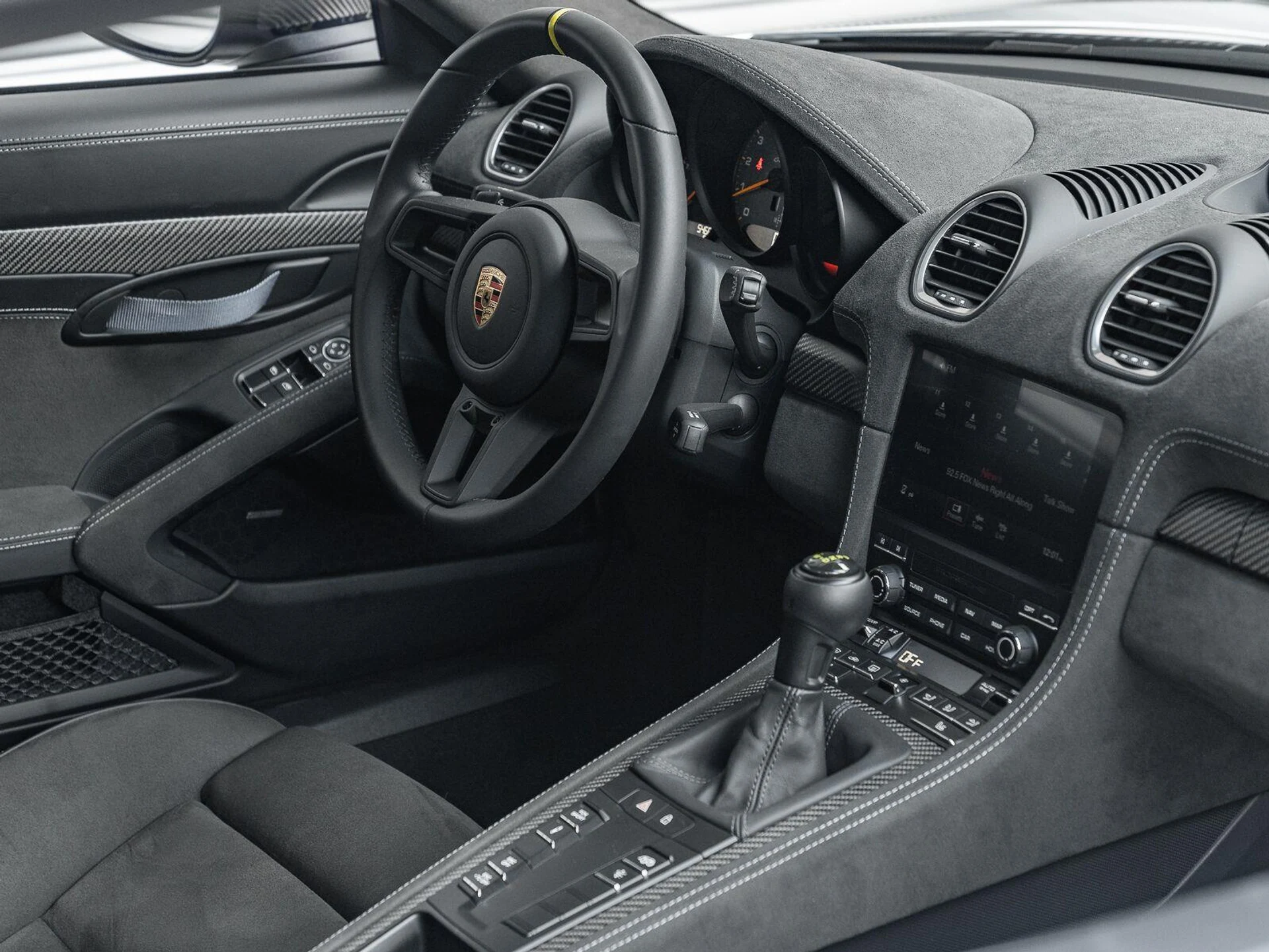 mph024_3429126831_Used_2024_Porsche_718_Cayman_GT_4_RS_1790111646_3136a00897