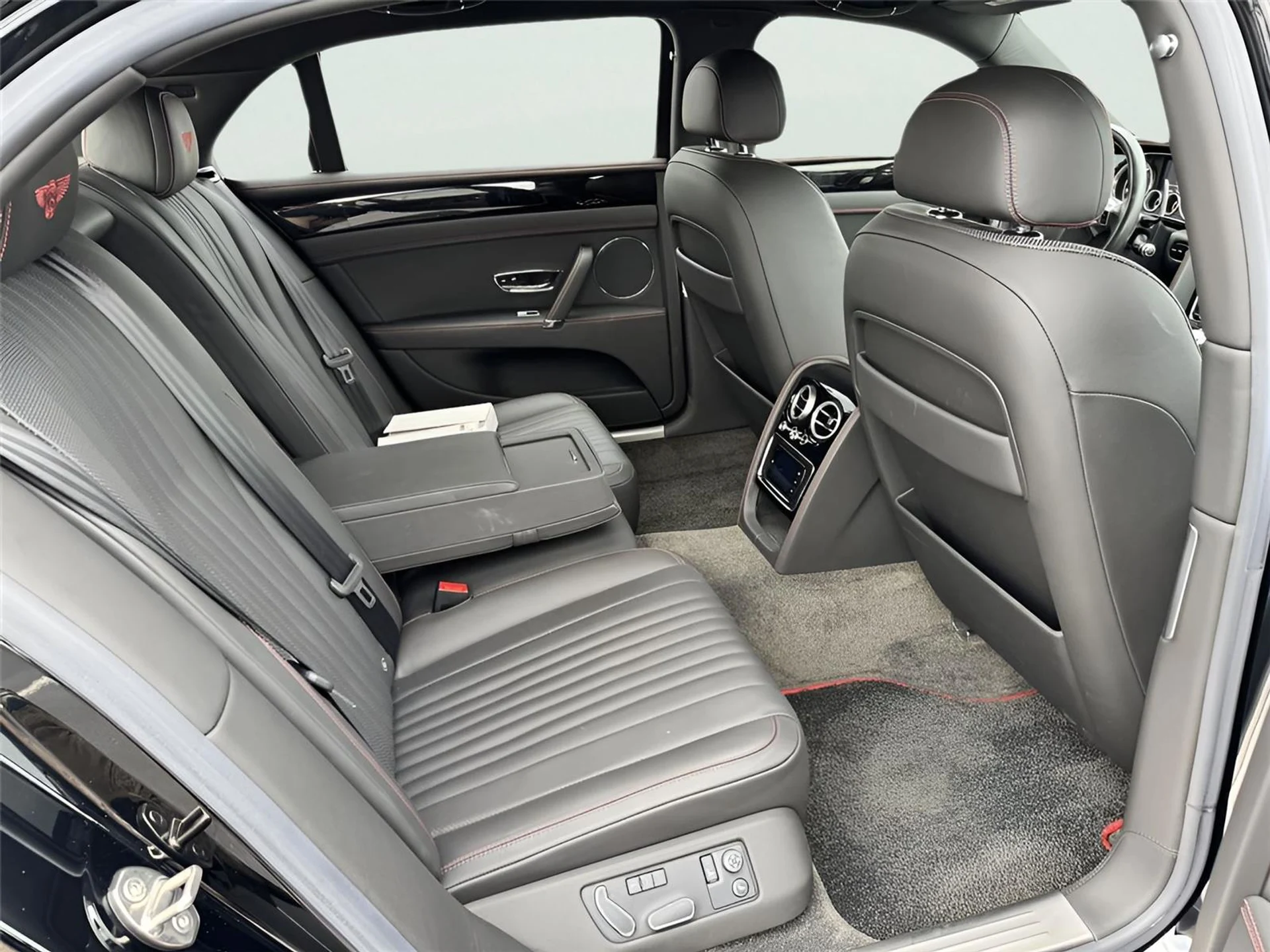 mph024_3433218950_d8c4599998c2ce84decfd5157a7d2449_756ce8c82a