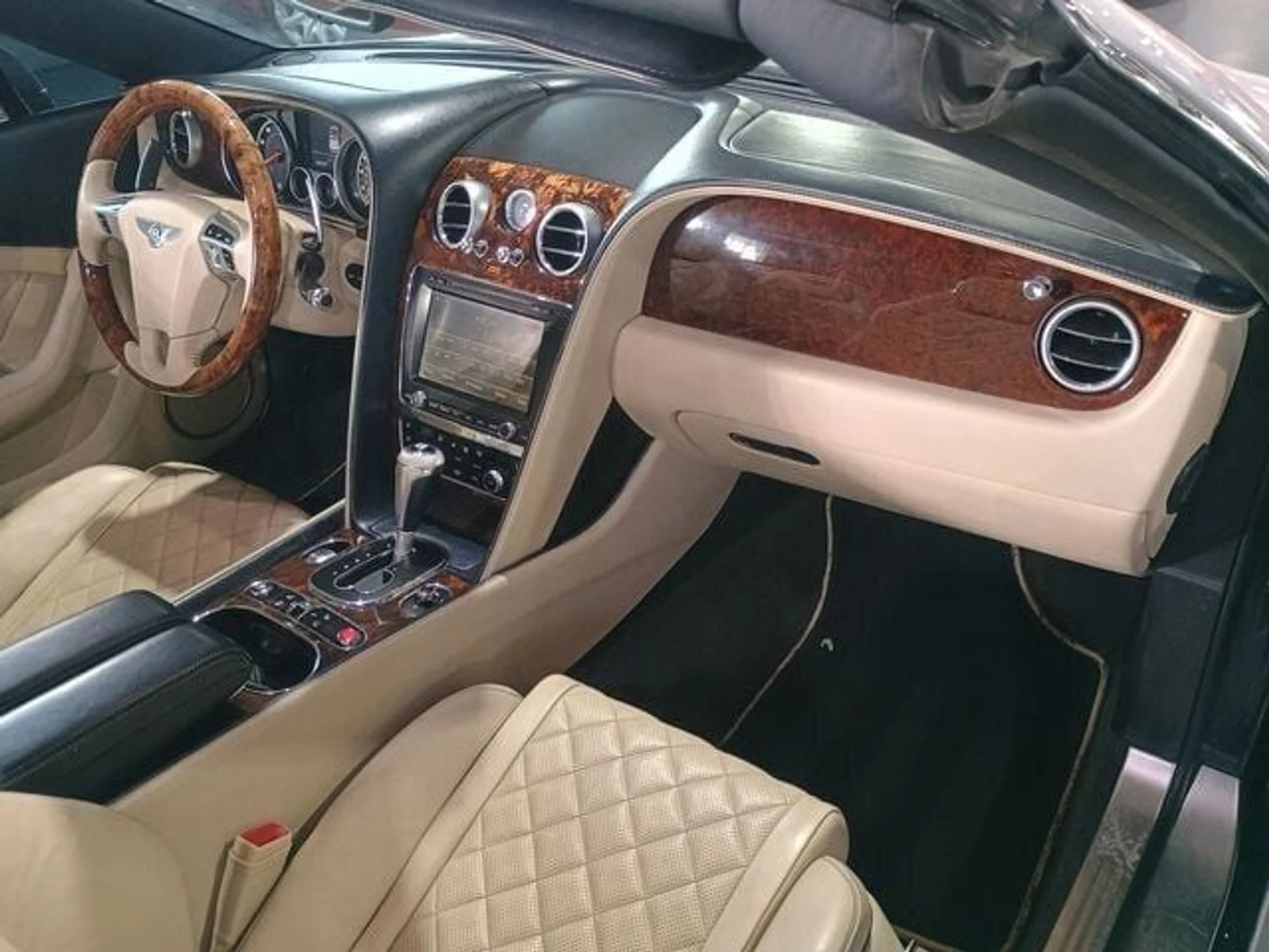 mph024_3437553831_7867582283_640_91472b90b8