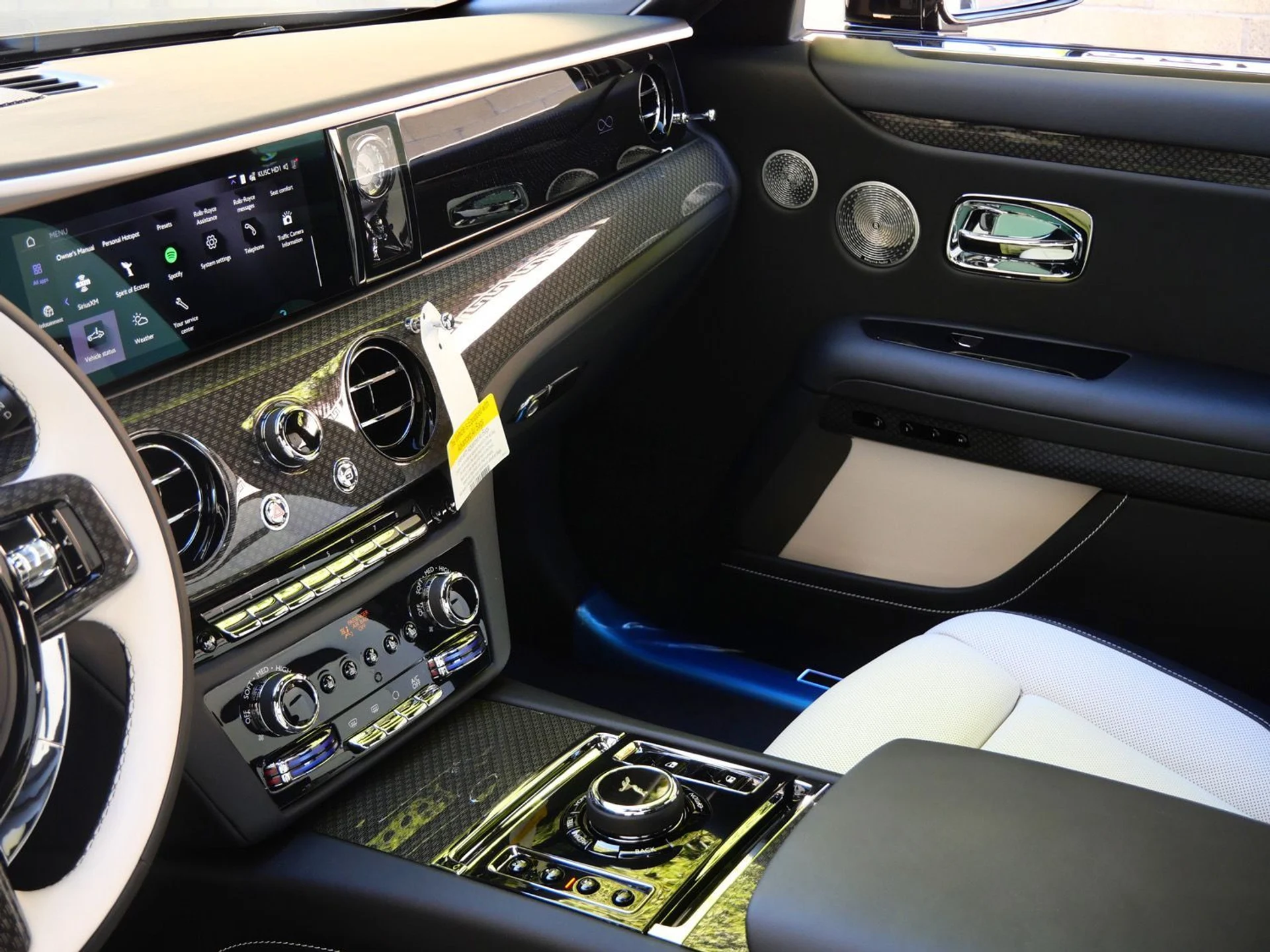 mph024_3439297696_e55f57123e30adc84fce055bc9fbded8x_3f1419b9f1