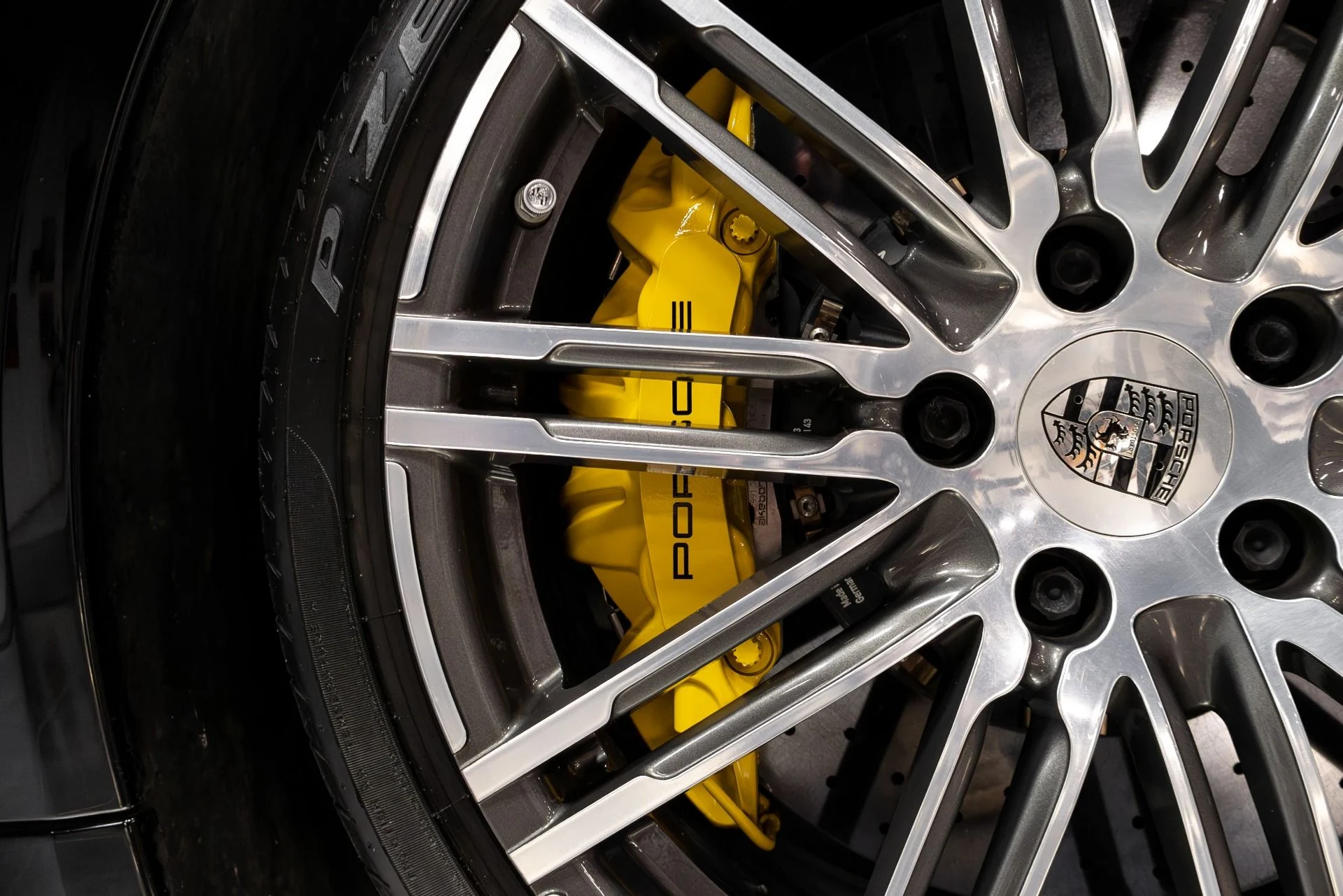 mph024_3439623086_Used_2015_Porsche_911_Turbo_S_1761834686_f6504a0aed