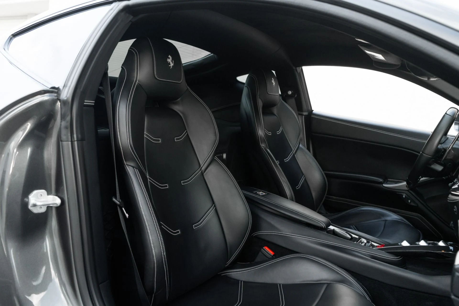 mph024_3443037705_Used_2015_Ferrari_F12berlinetta_1763421627_53117558d1