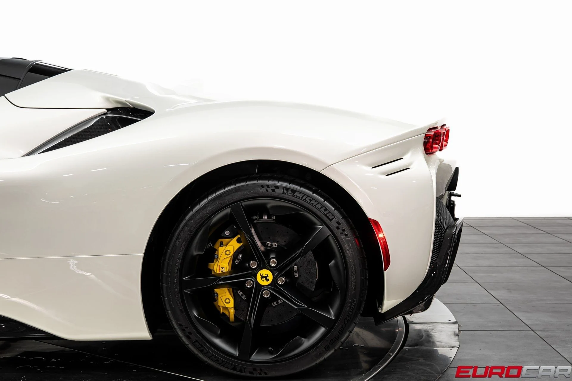 mph024_3443296102_image_25_223b86fea4