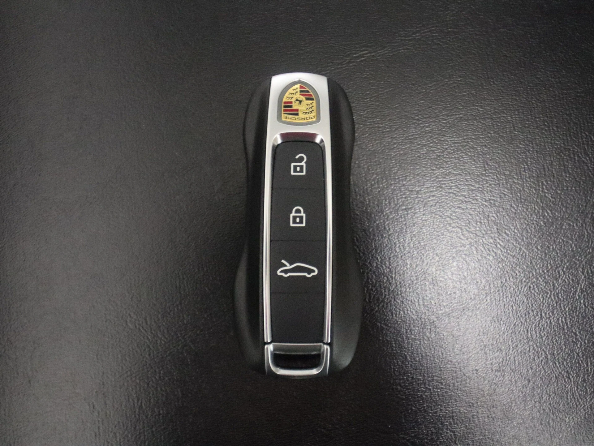 mph024_3457667018_74d4b30fa66abf0e95569eb6f2a7c266x_3cb16626cb