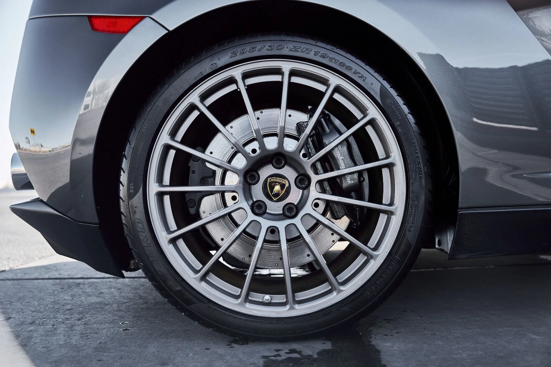 mph024_3458173926_Used_2013_Lamborghini_Gallardo_LP_550_2_1769826988_53f6f21aeb