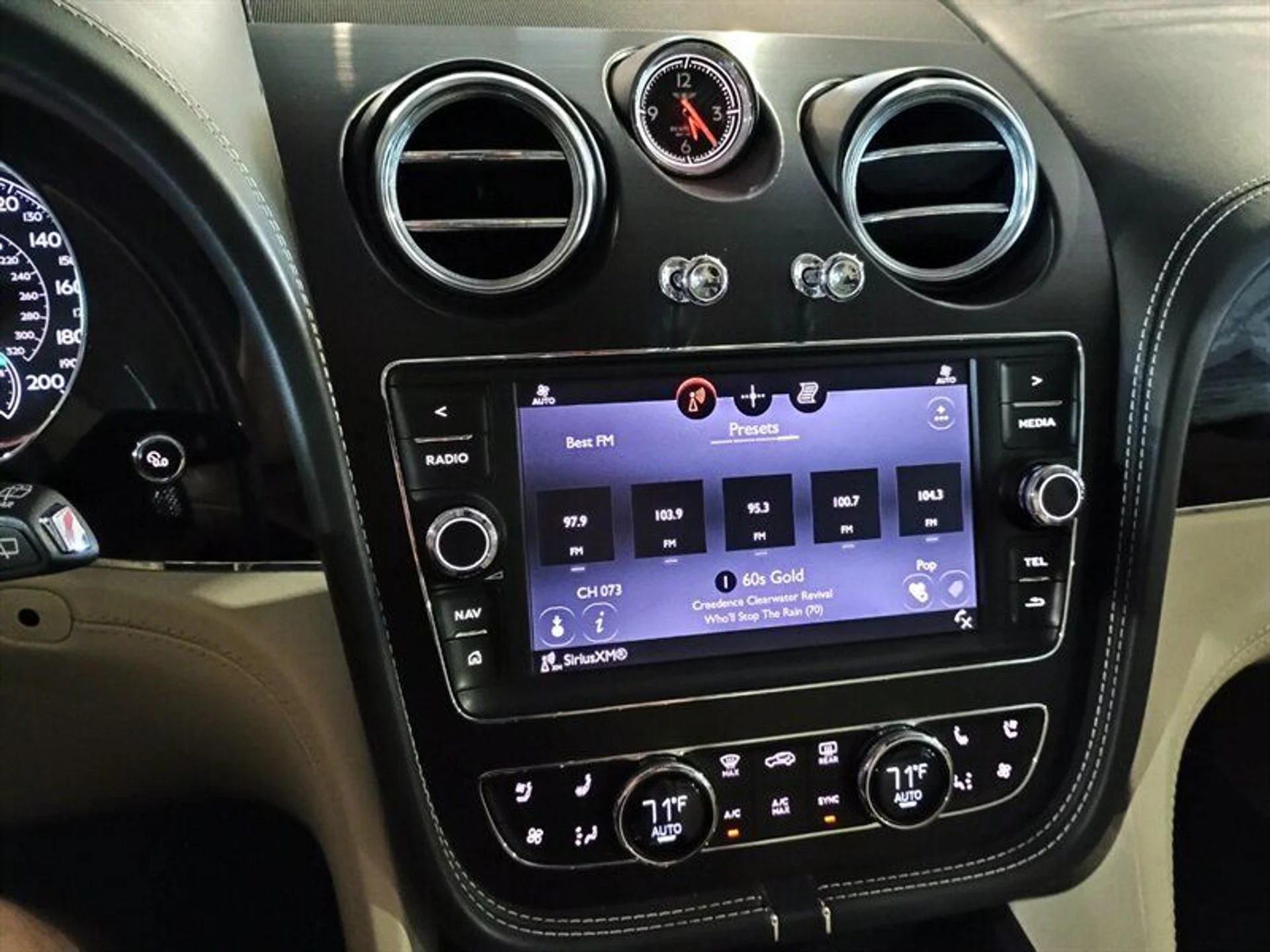 mph024_3468675233_89f05b56fc_800_e8c58f9b73