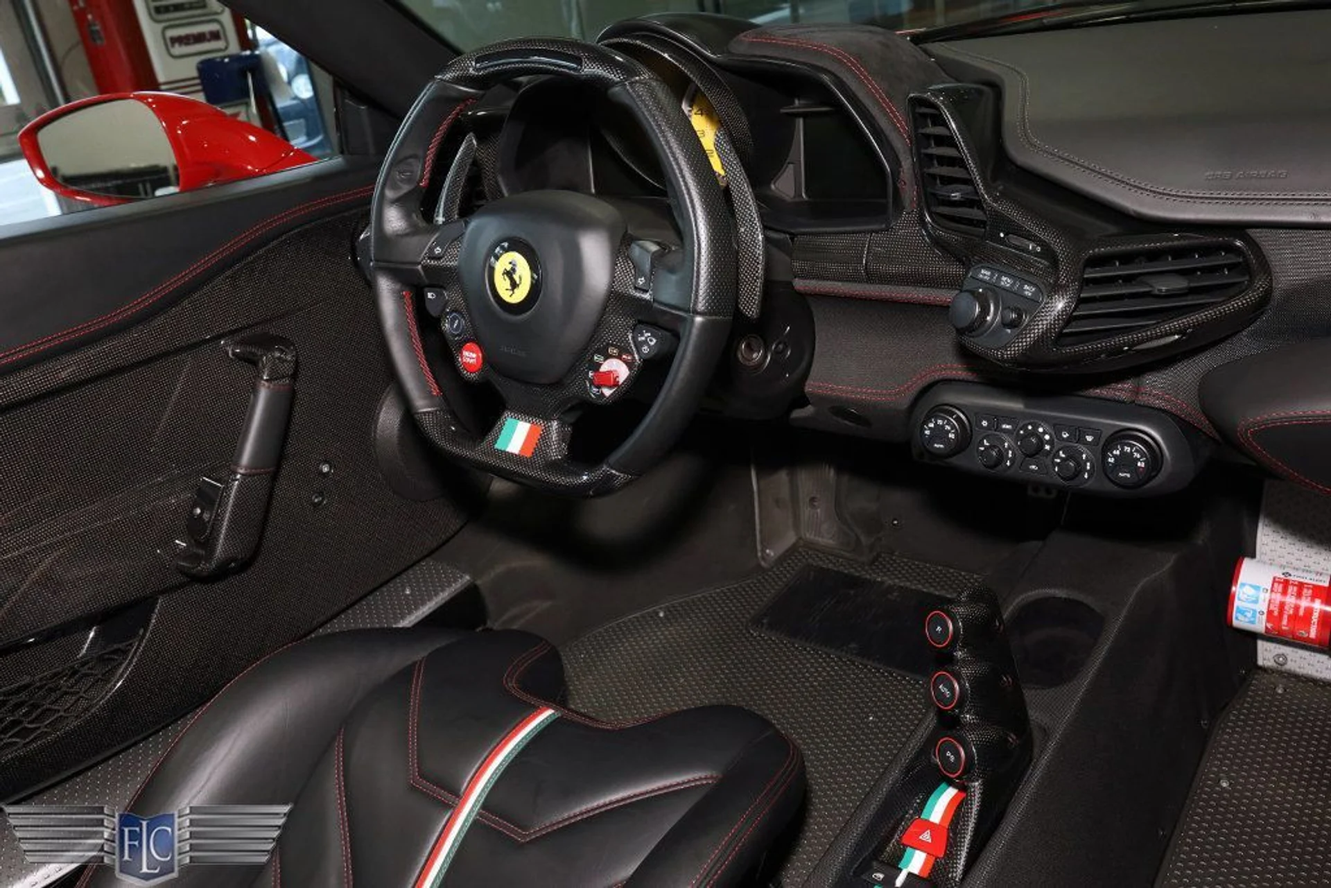 mph024_3473528444_used_2014_ferrari_458_speciale_9689_22821397_25_1024_92165c1caa