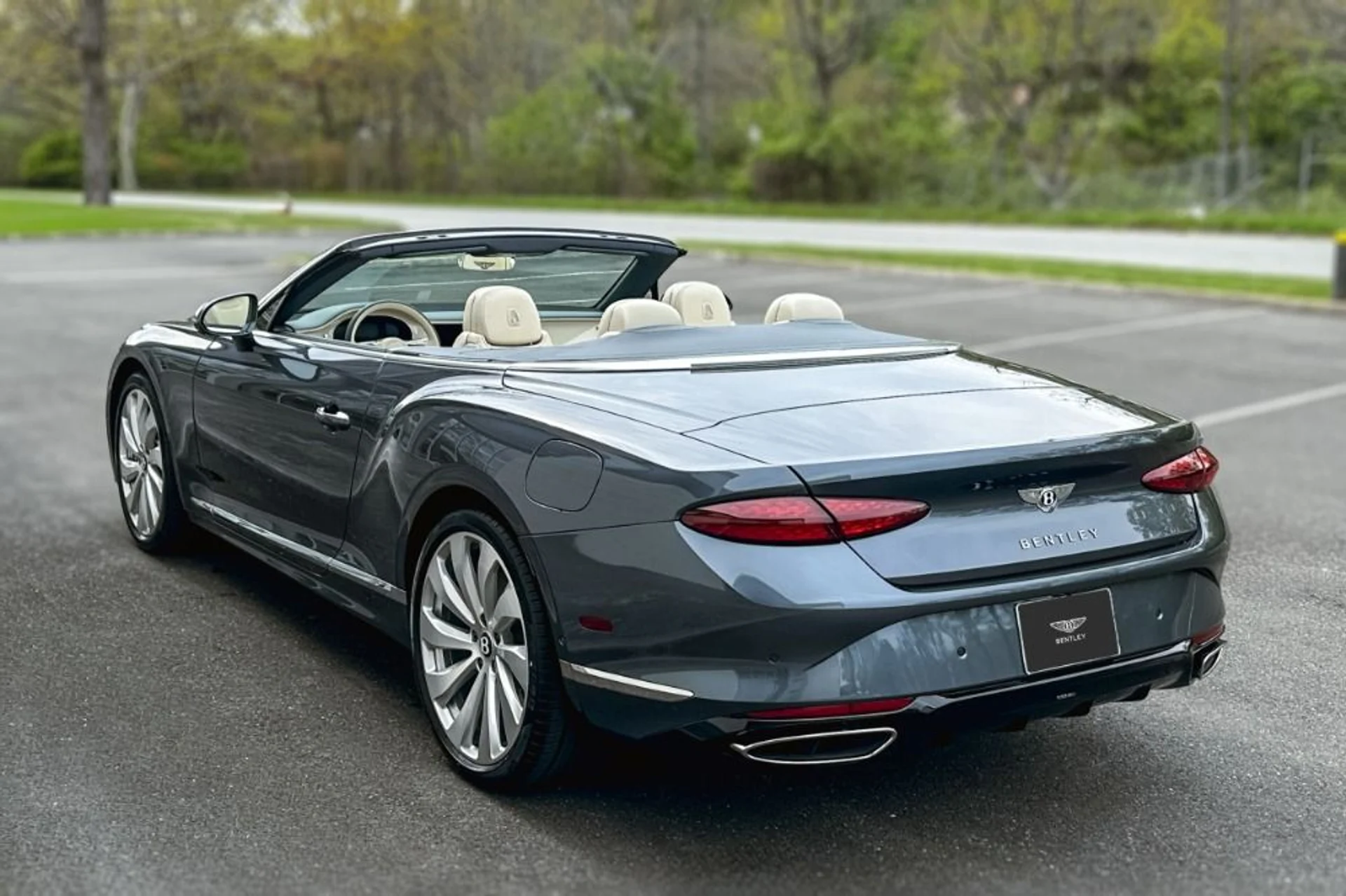 mph024_3478055677_New_2026_Bentley_Continental_GT_GTC_1777983320_e96dddcb3e