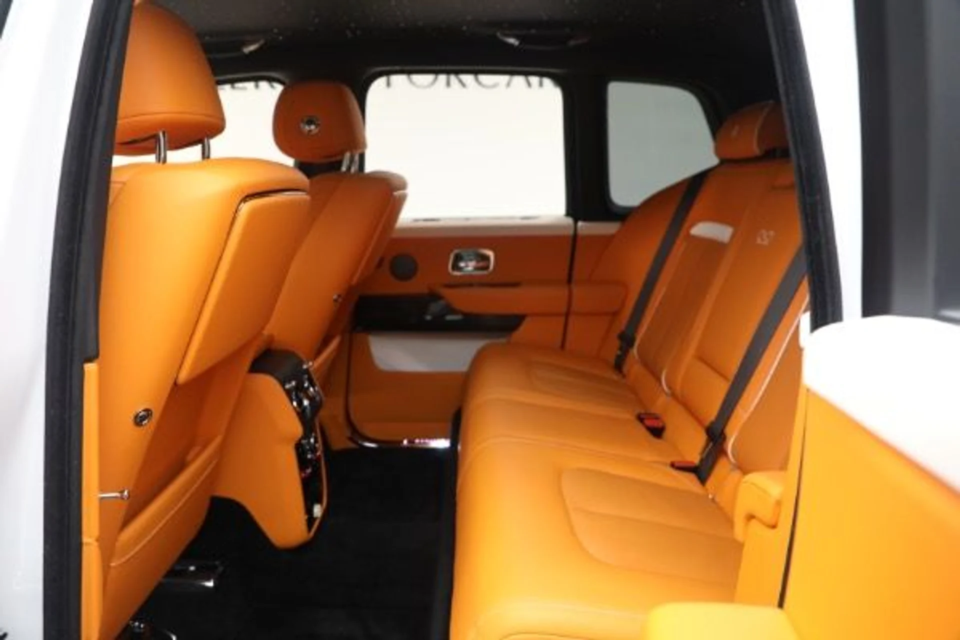 mph024_3489473228_Used_2022_Rolls_Royce_Black_Badge_Cullinan_0099a30e96