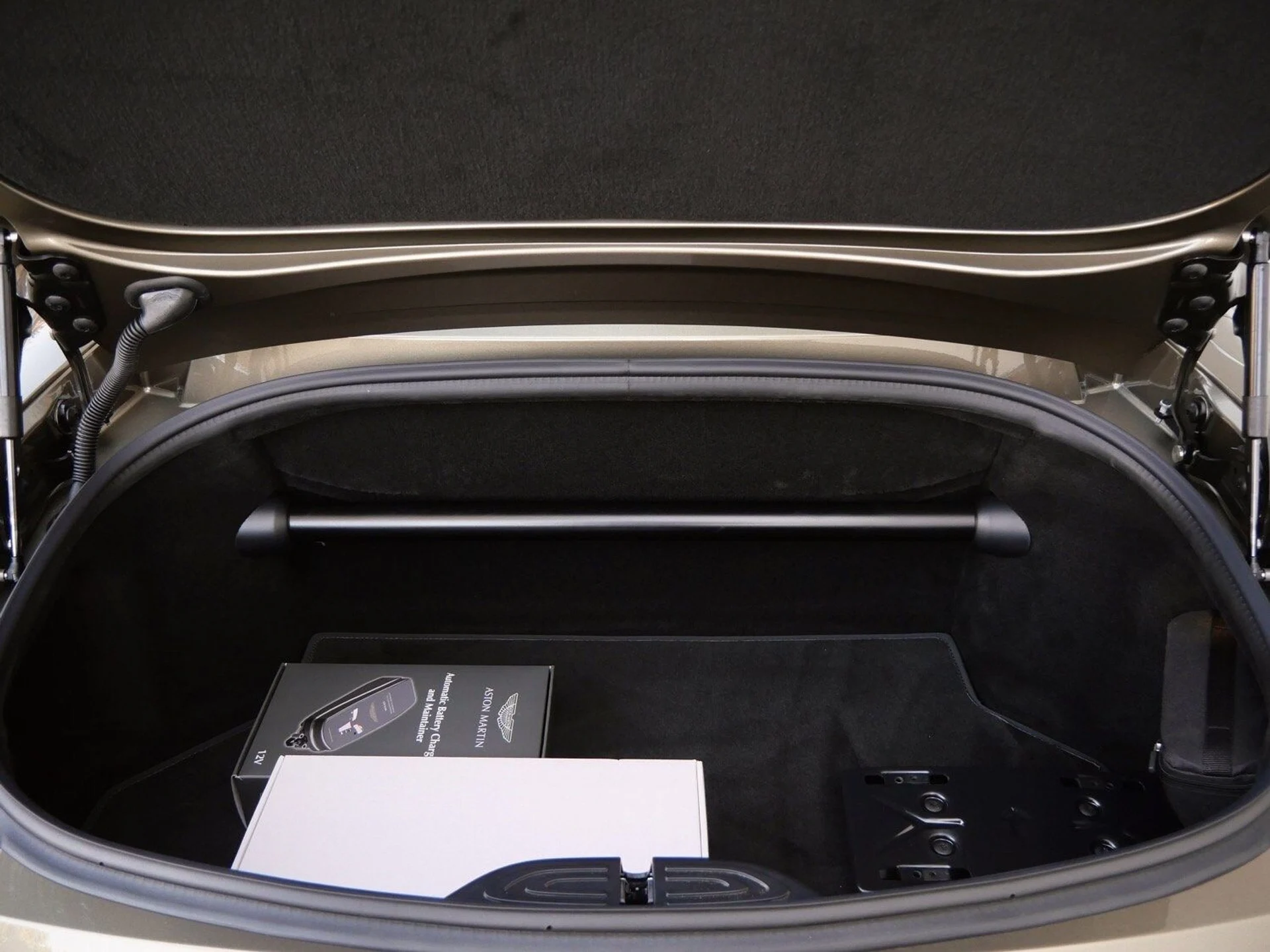 mph024_3495471274_adf569fd954ca5e265dc8a1b4b39c5cdx_263d6f4d64