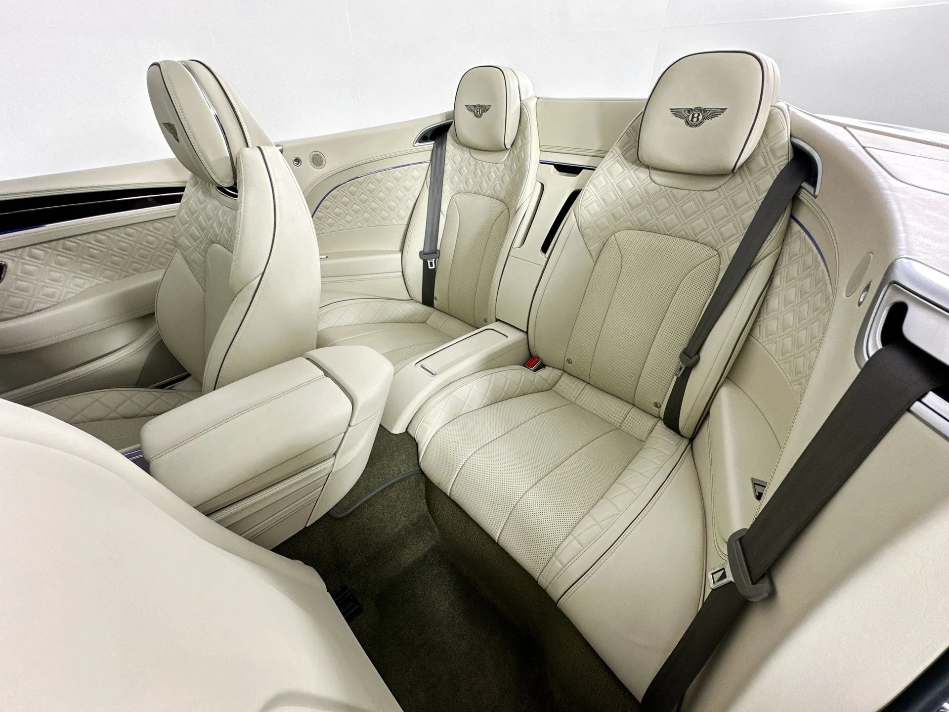 mph024_3503119938_25_04fe347f82