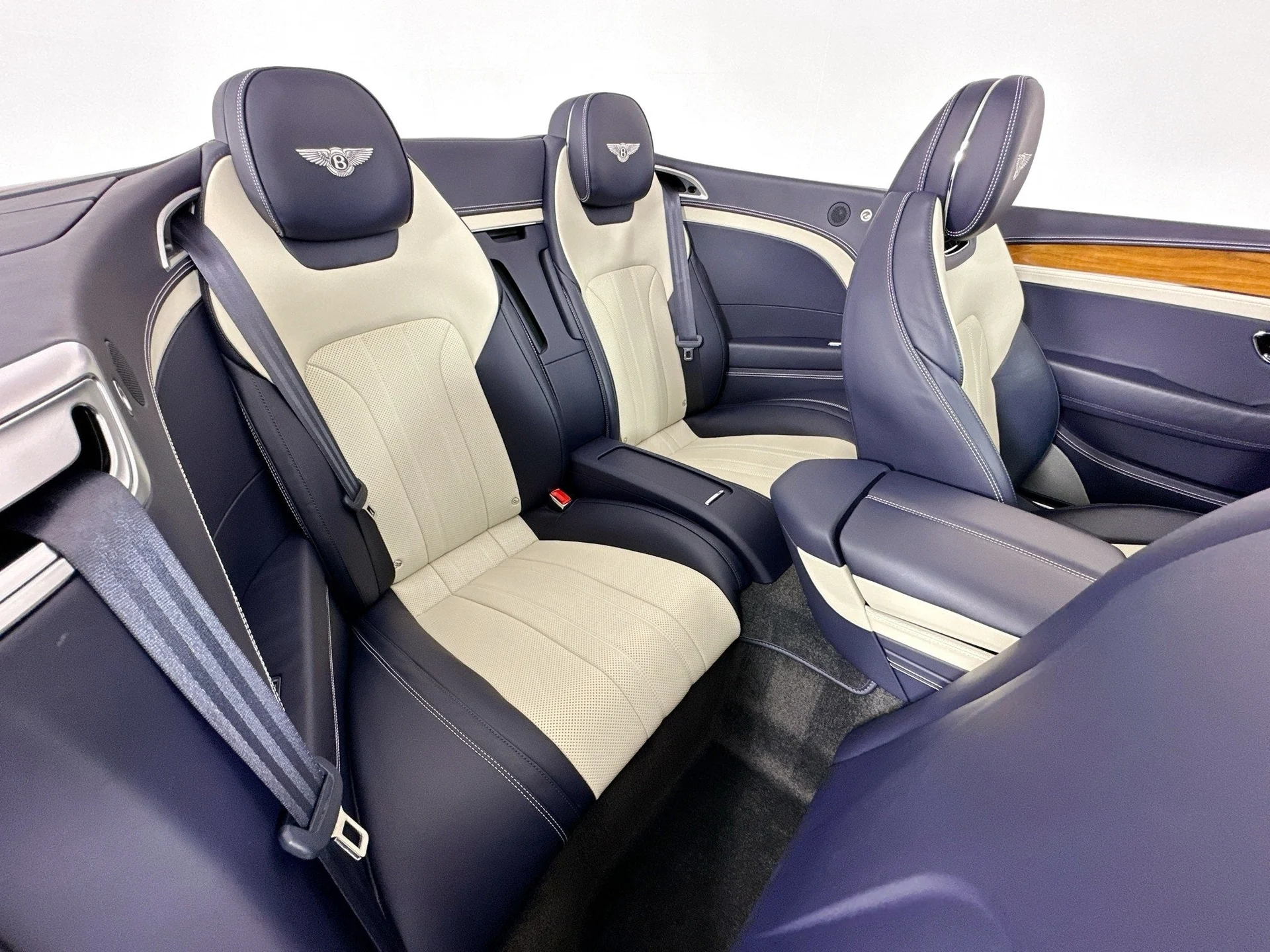 mph024_3505319816_25_8efa71386d