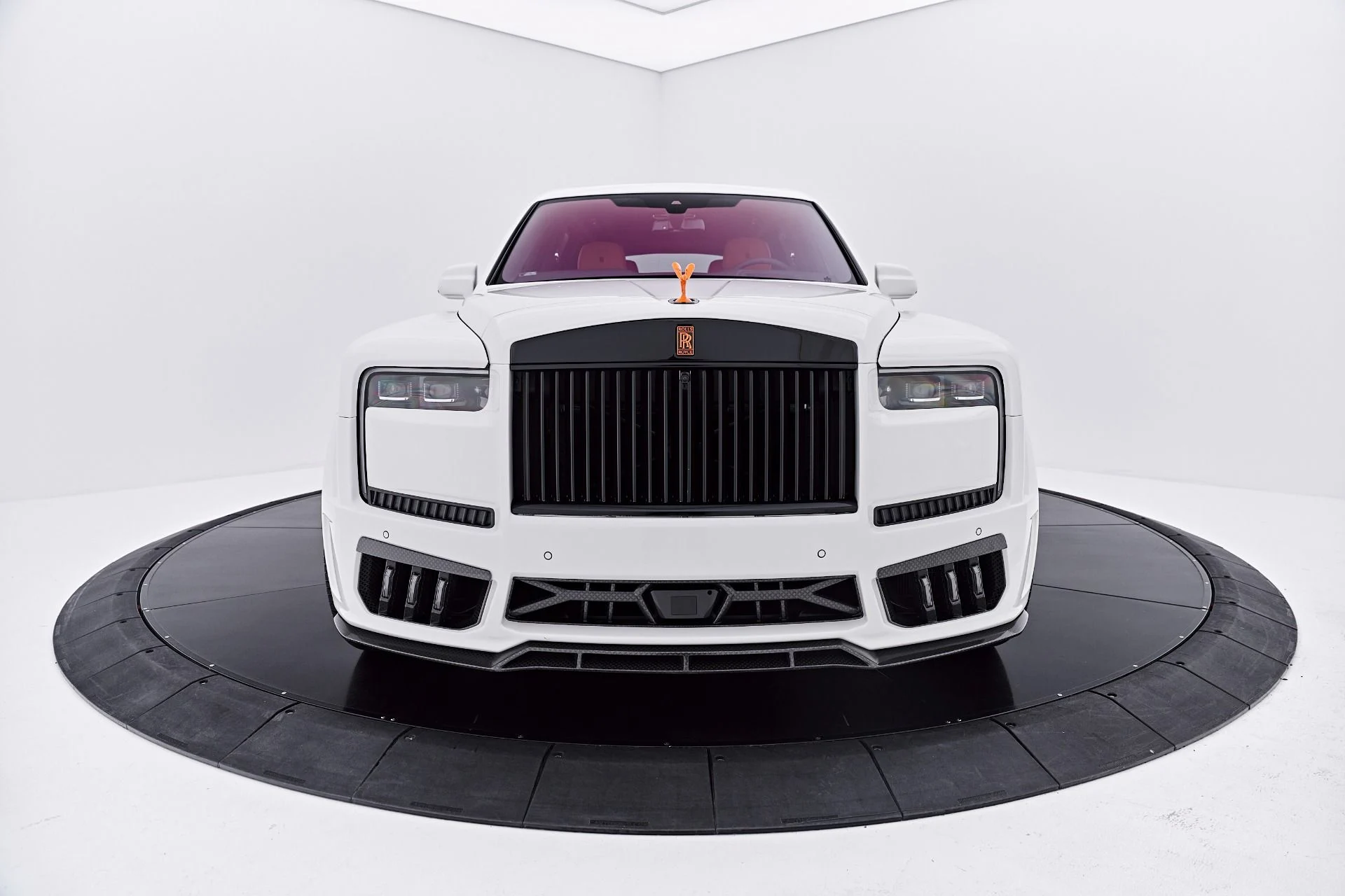 mph024_3511469769_Used_2026_Rolls_Royce_Cullinan_Base_1785200787_7fa2045235