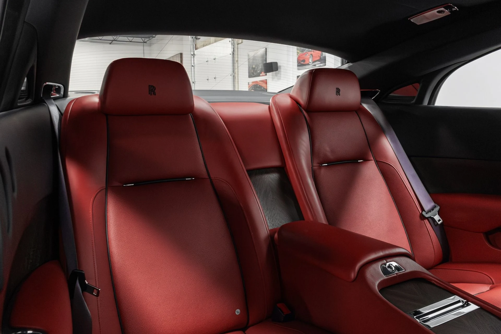 mph024_3516902672_Used_2014_Rolls_Royce_Wraith_1768708128_fab751cd31