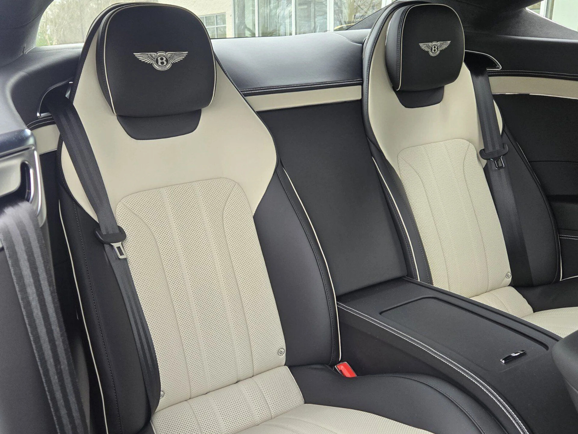 mph024_3517053108_db160dadc5159bb3c192317f88ad07a3x_44de4e5667