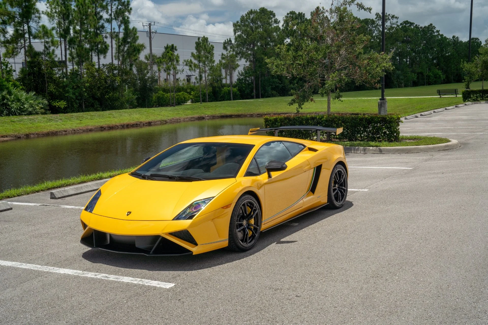 mph024_3517708965_Used_2014_Lamborghini_Gallardo_LP_570_4_Squadra_Corse_1755029613_3f16557f36
