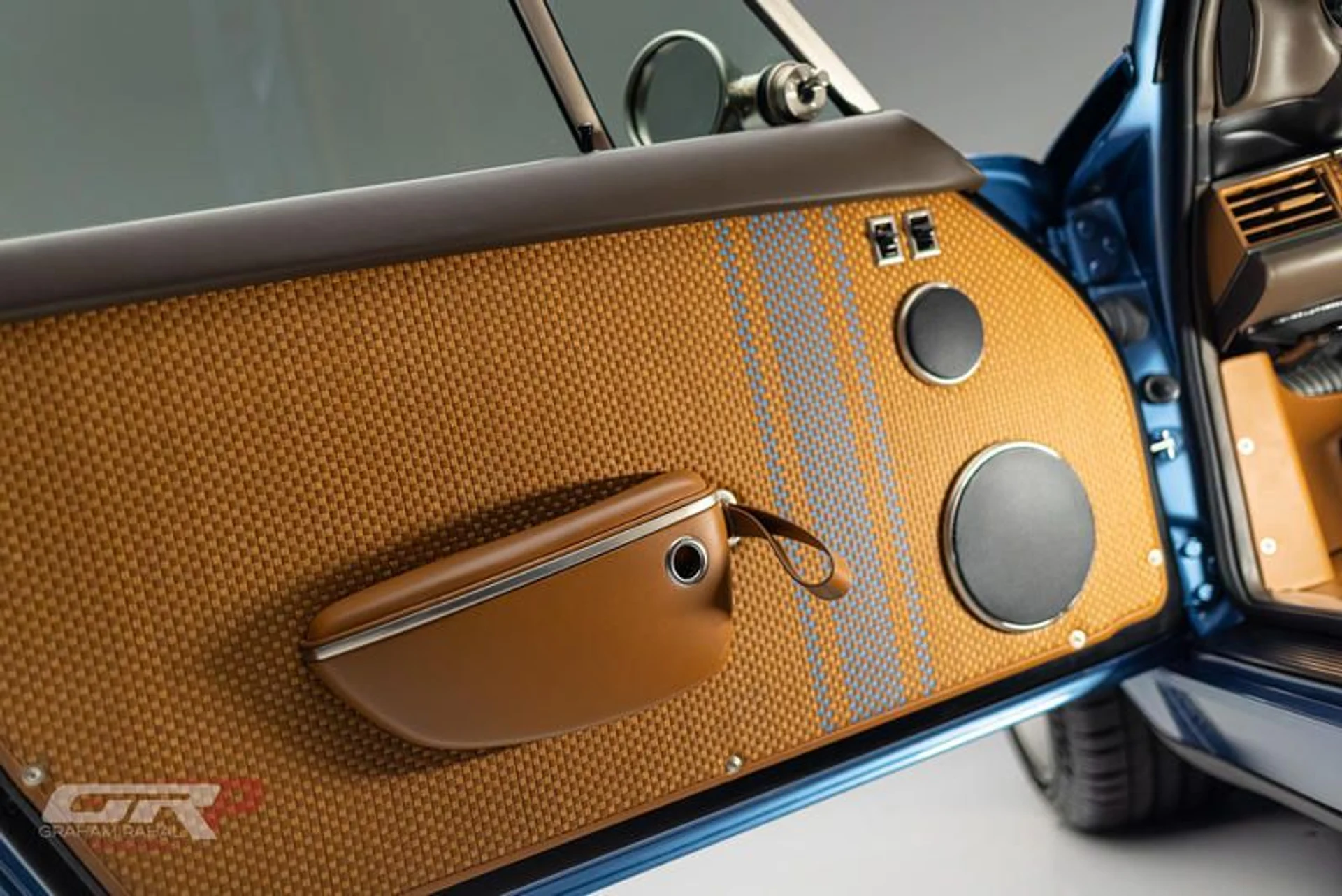 mph024_3524430589_84075705_78_DC_41_BF_B7_FA_A201_B105388_F_162b86bc67