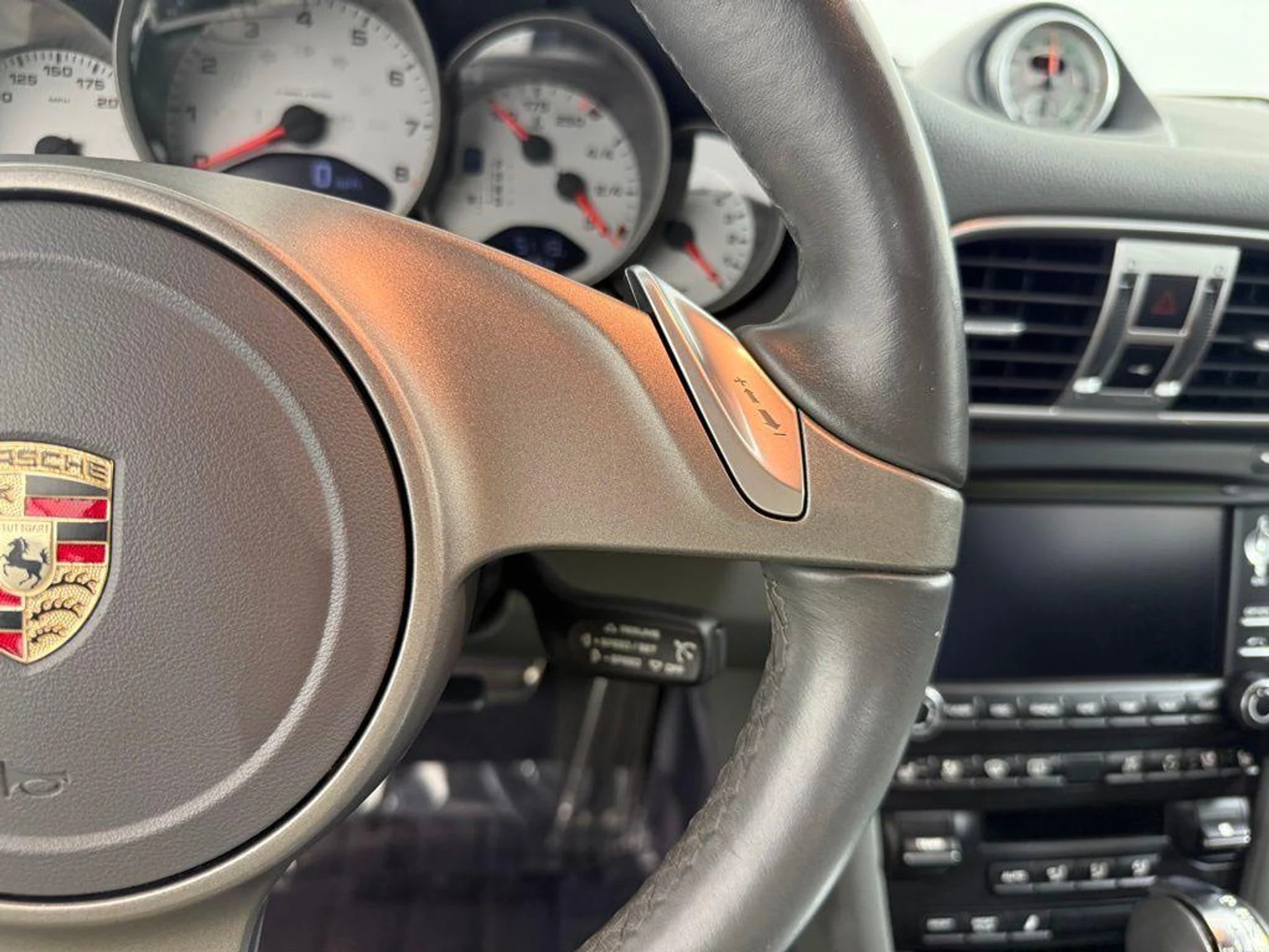 mph024_352561003_SPR_3l_Rg_Jmev1_Mu_M_Ob_U9_RZ_Tf_It0_Y_b0ba17e4d0