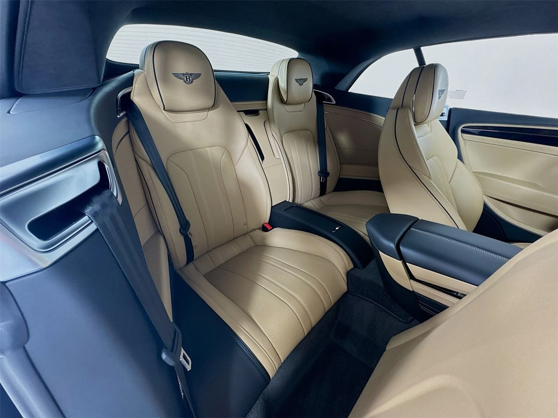 mph024_3532317677_285694f9ba7b0ca6cda04f4df7c2f668x_e36a516b8f