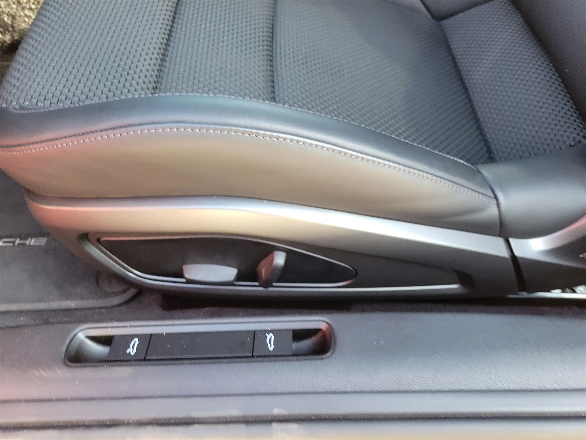 mph024_3539226772_2f314f66942eff0d62a2a3b65cca1fa0_f3a66d6661