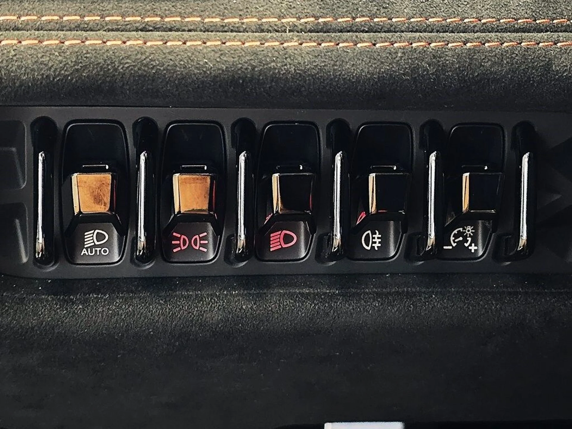 mph024_3541945797_203af6607759cfb823f44701ad279f0dx_9321f24984