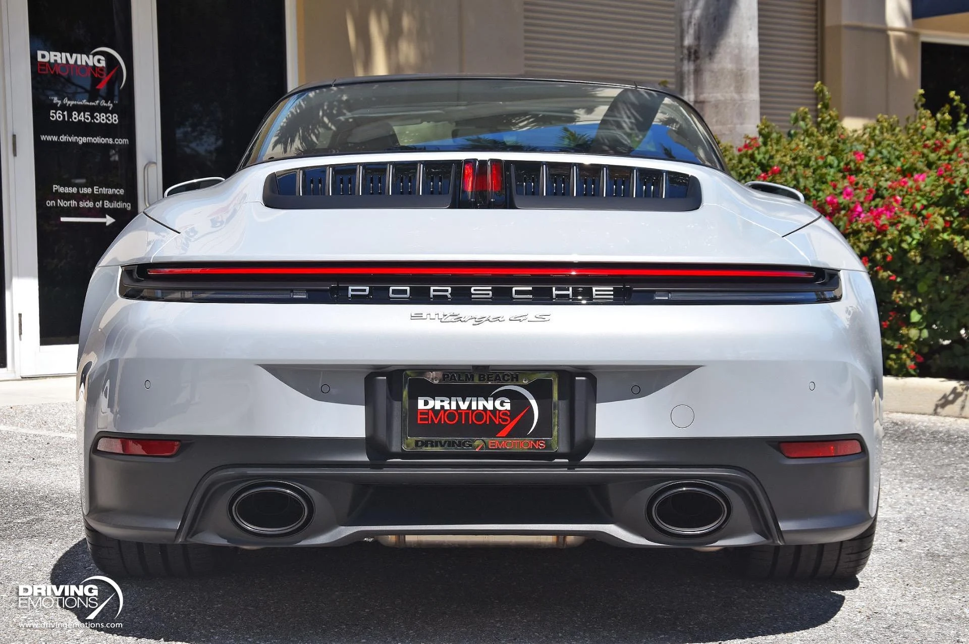 mph024_3542930917_898_p25_l_3e276c9d7a