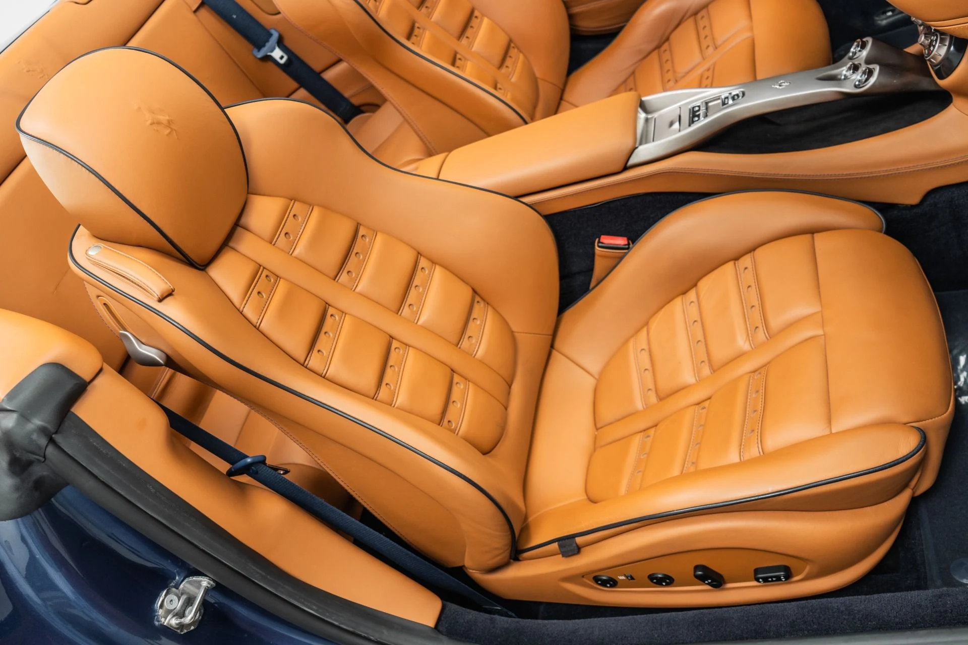 mph024_3553104254_Used_2010_Ferrari_California_1774646795_49805add53