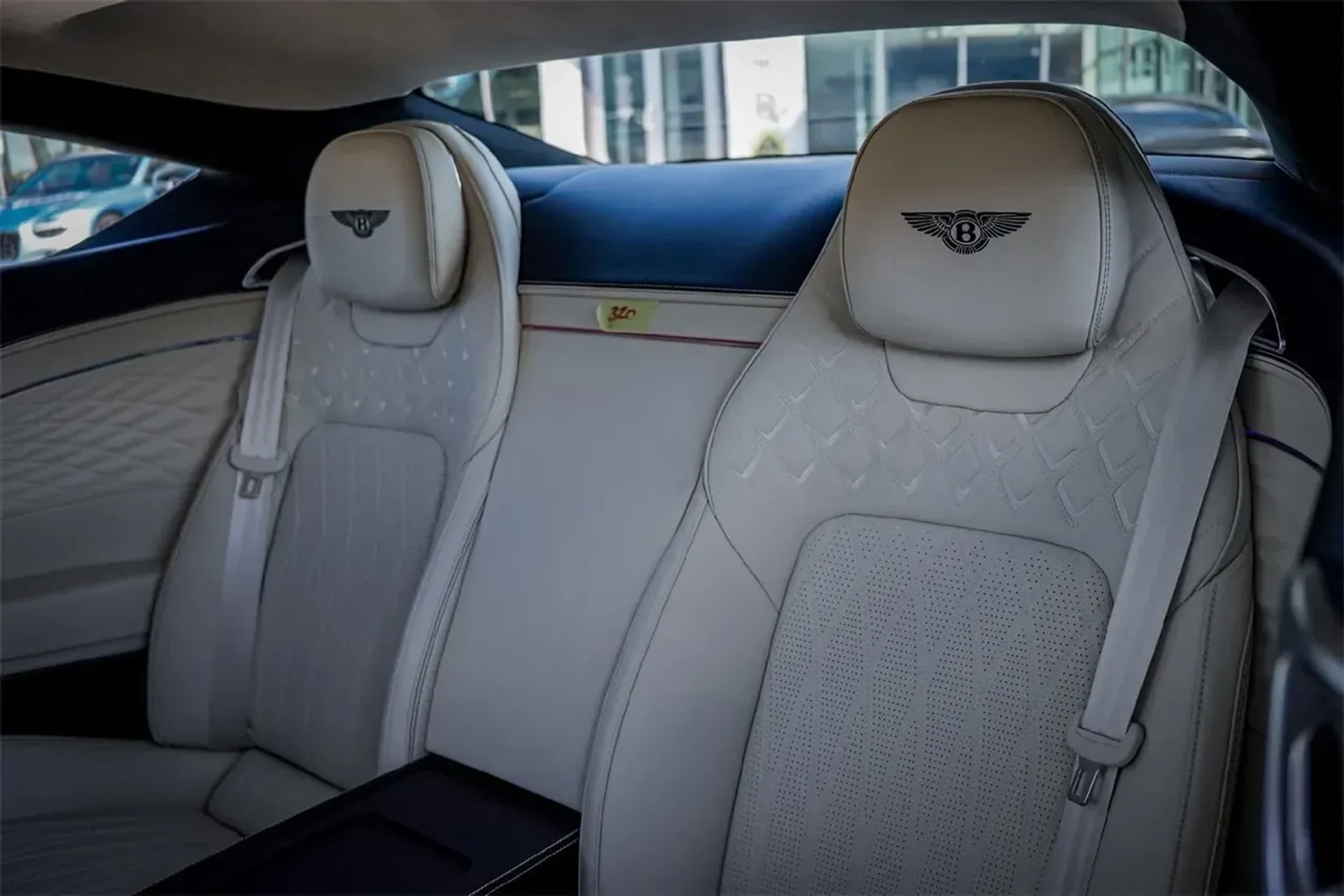 mph024_3554858458_815aa5af4bec4931a0b708ebecec3d44_51c1ebf653