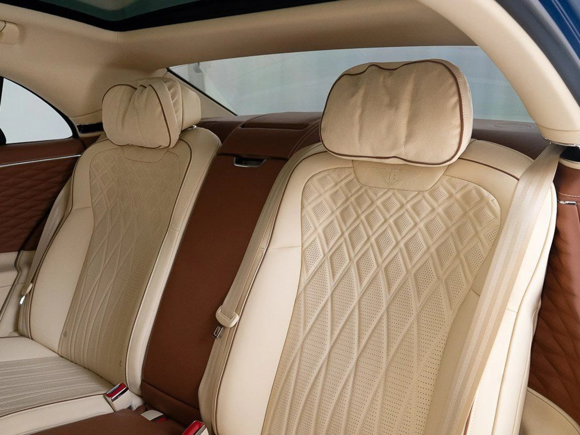 mph024_3555326353_80bd935748edd0ff1fd3aa0cec7ebe23_32d4fbb8fe