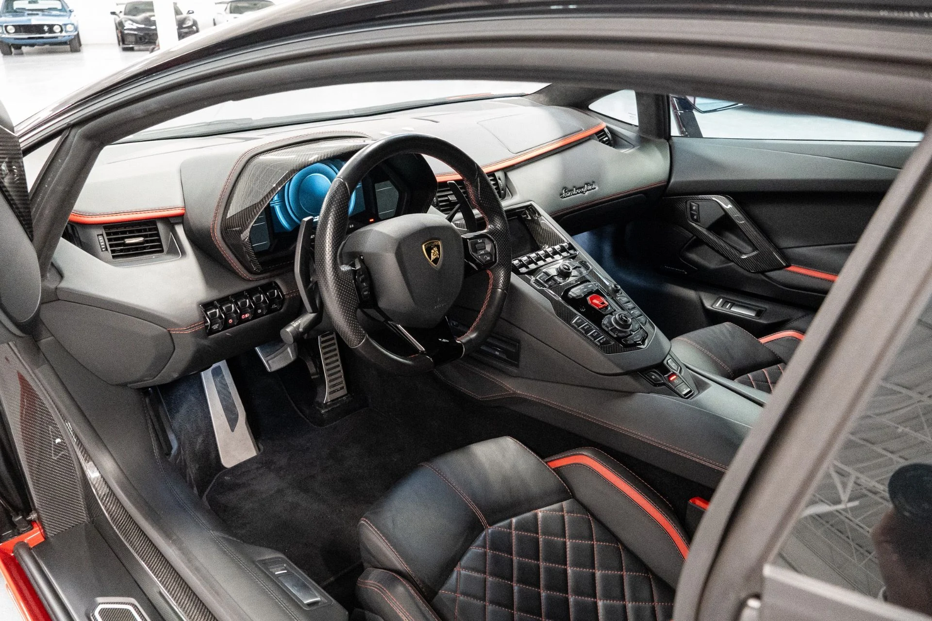 mph024_3556010327_Used_2018_Lamborghini_Aventador_LP_740_4_S_1772662889_8579df5a6f