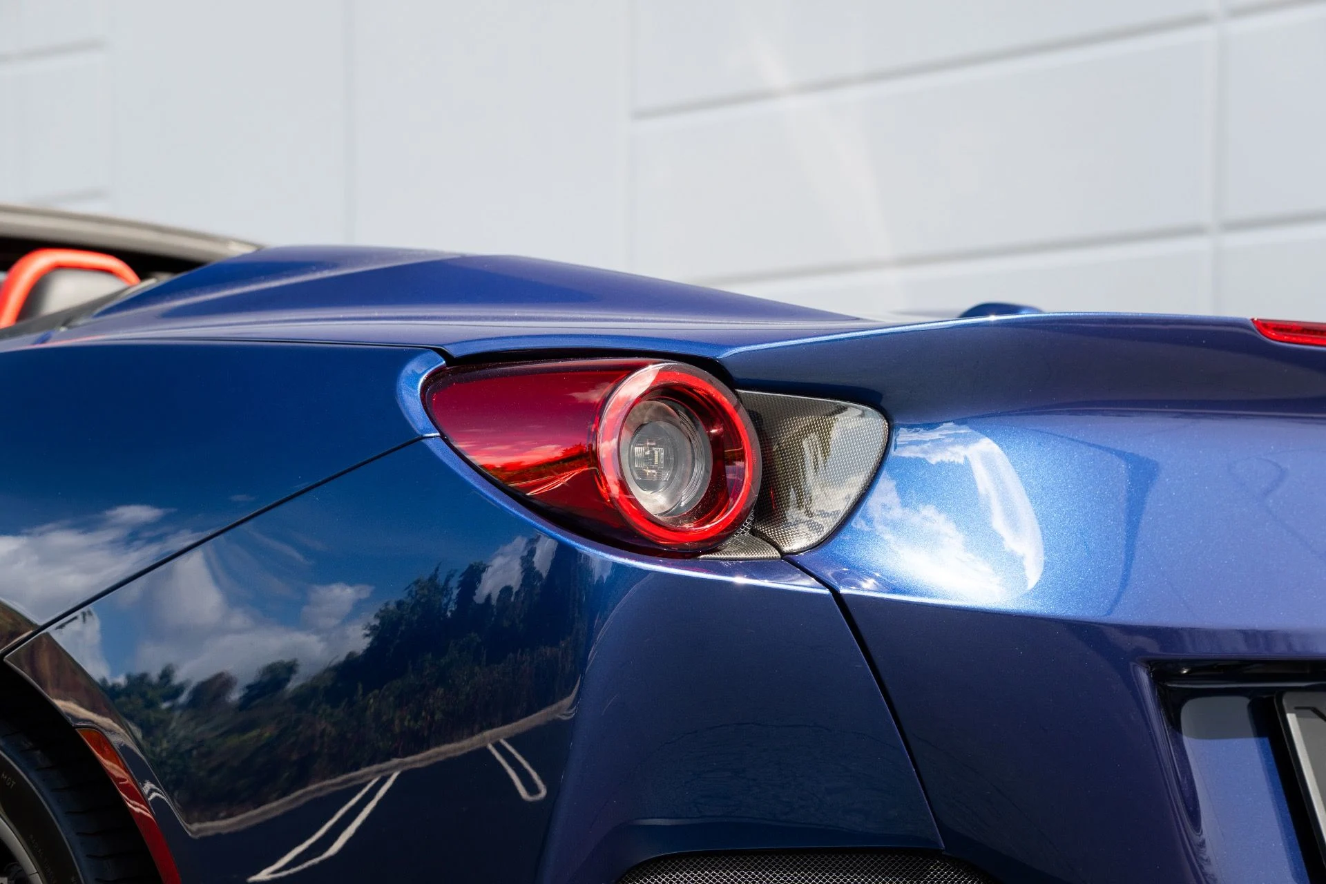 mph024_3556454498_Used_2019_Ferrari_Portofino_1771440921_8da36d3991