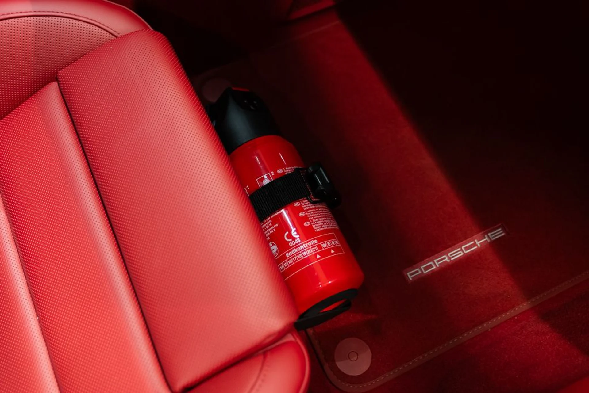 mph024_3558009656_porsche_911_2021_jpg_v_1776180195_79b1f8fee4