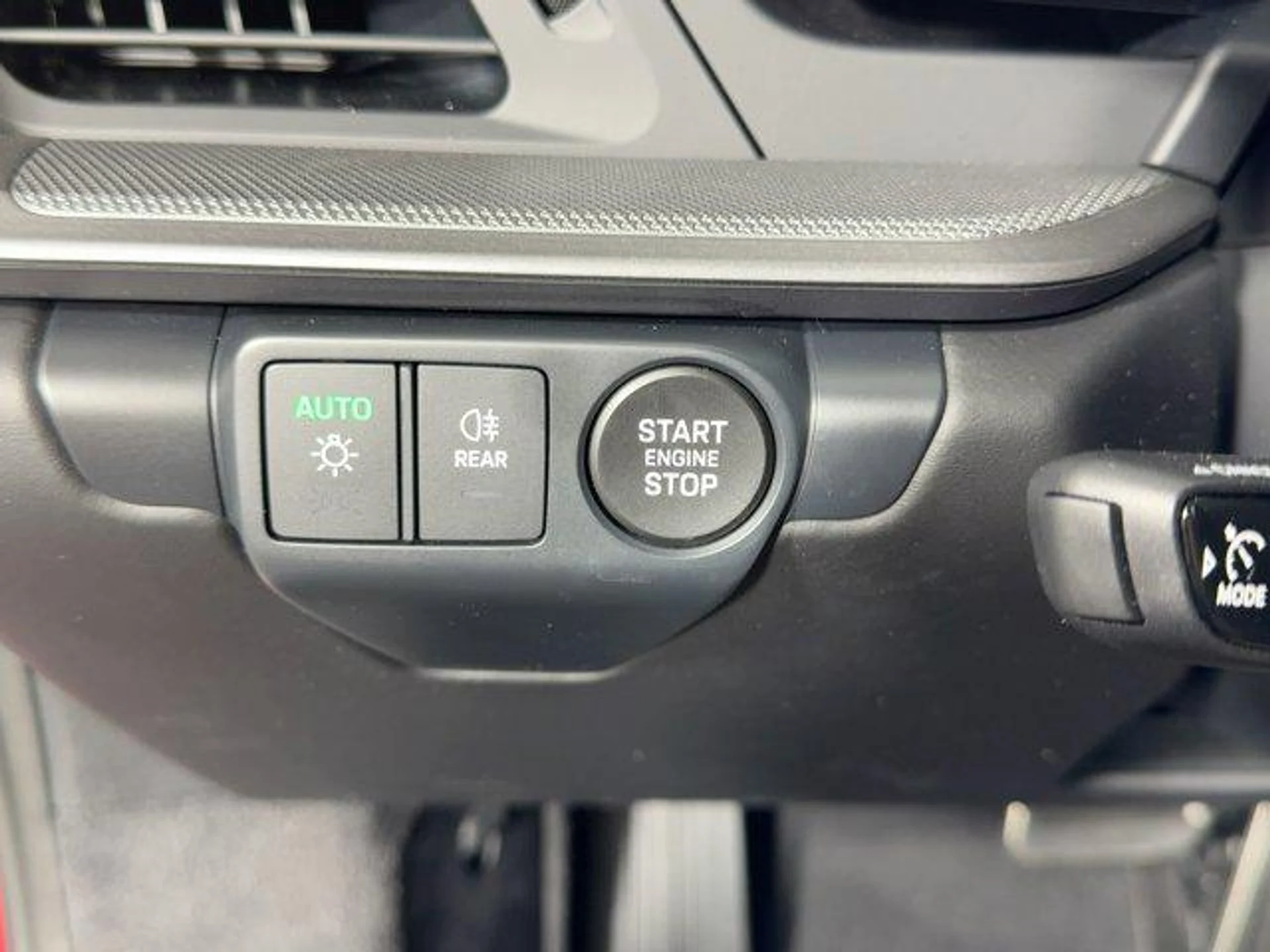 mph024_3565805219_K0_W2_AW_1_Il_Ol_Ra_Yv_C_Yo_TAT_87s_Bp_U_514ac13b99