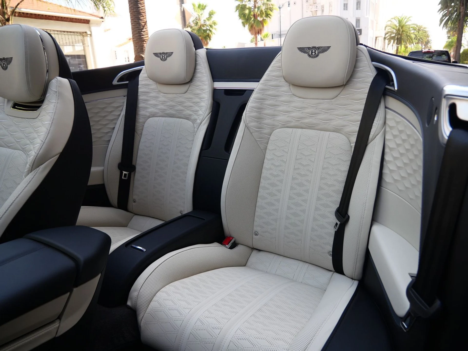 mph024_3572592704_5b24ac7eaf279b29fd02a11a6d1442a4x_fec31cf0cf