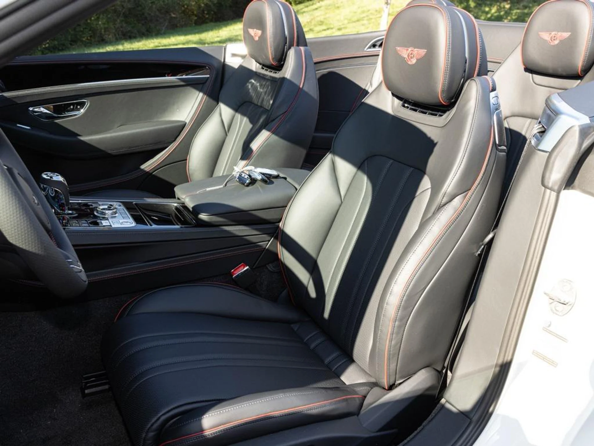 mph024_3580400766_465336698_68f22a67c83056c645fcffb2_e8ecc692d5