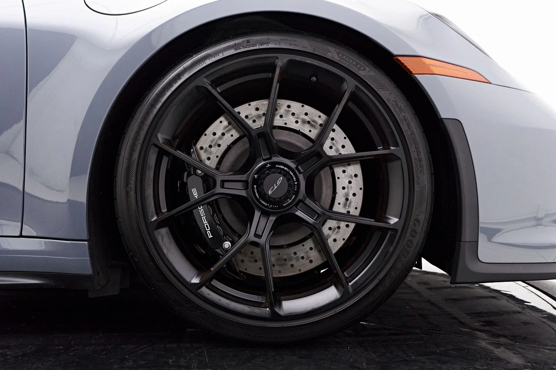 mph024_3582321565_Used_2023_Porsche_911_GT_3_1723305784_b1eb6f2083