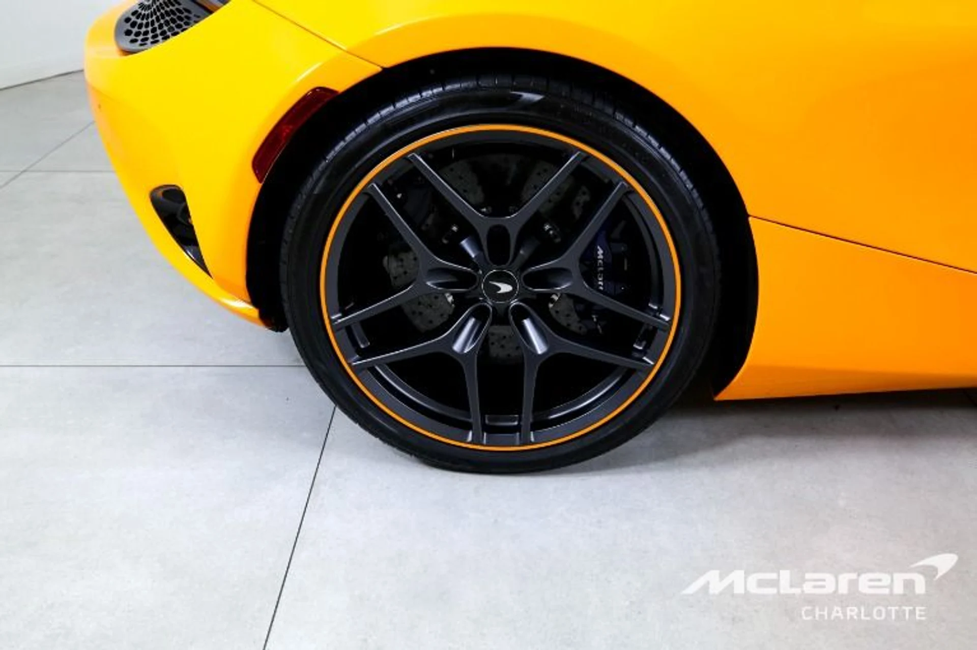 mph024_3584021102_Used_2024_Mc_Laren_750_S_Spider_ac5203c715